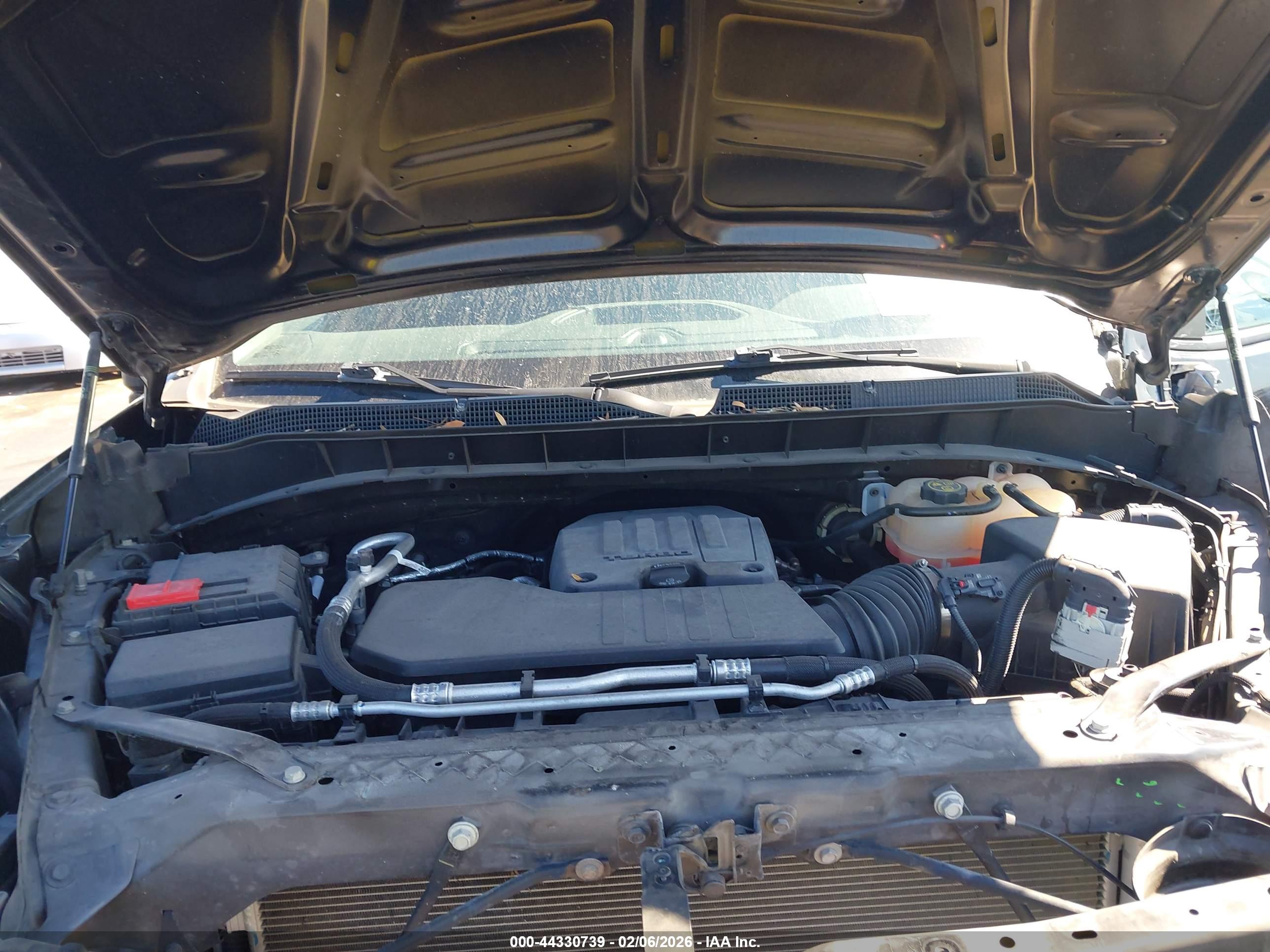 CHEVROLET SILVERADO image 10