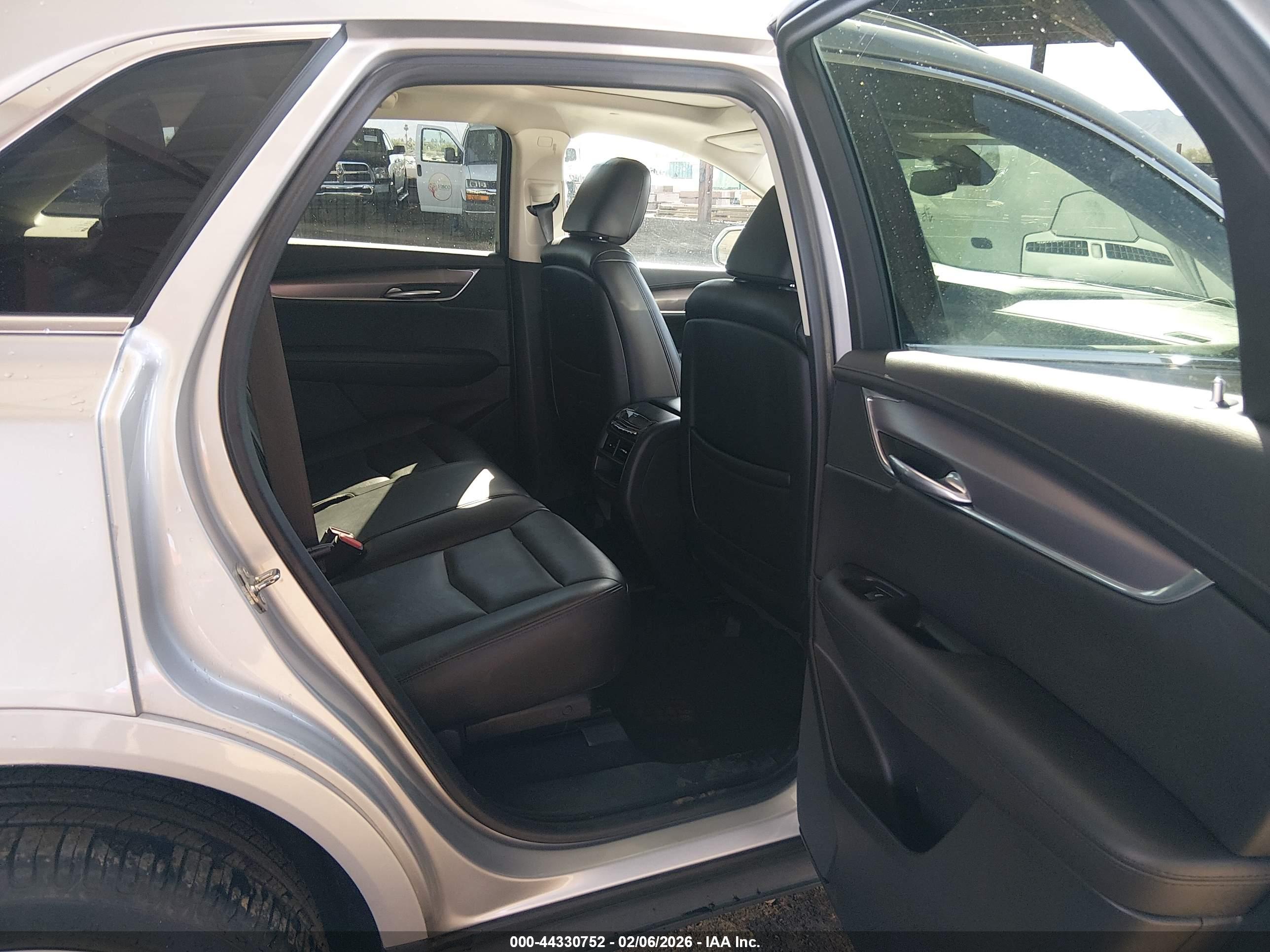 CADILLAC XT5 image 8