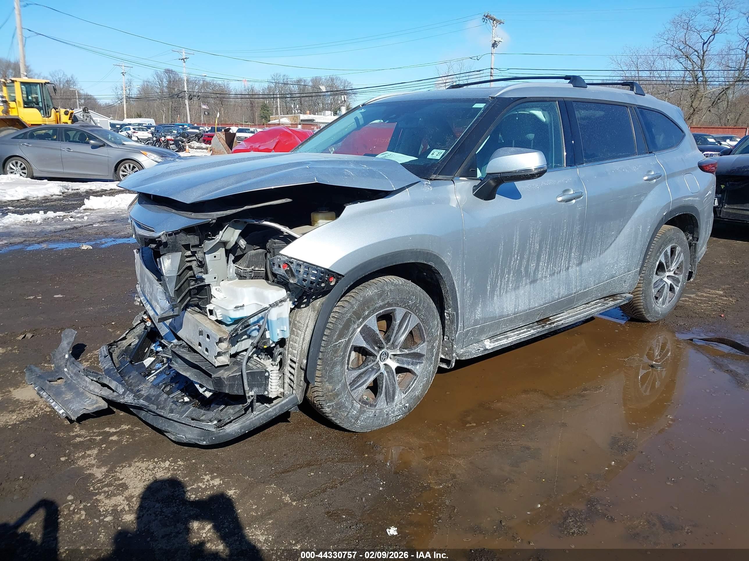 TOYOTA HIGHLANDER image 2