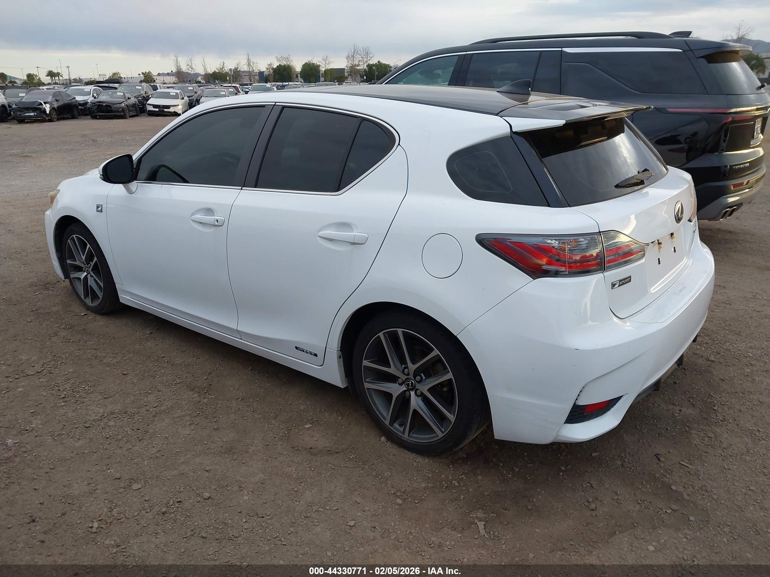LEXUS CT image 3