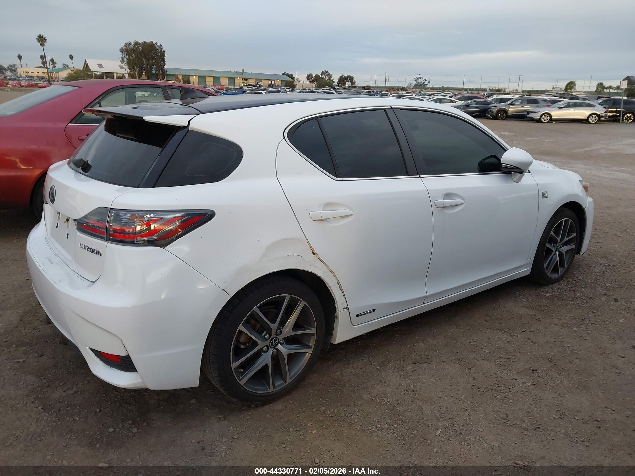 LEXUS CT image 4