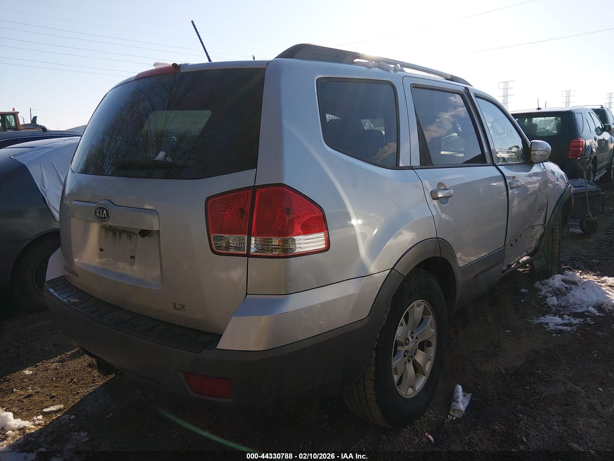 KIA BORREGO image 4