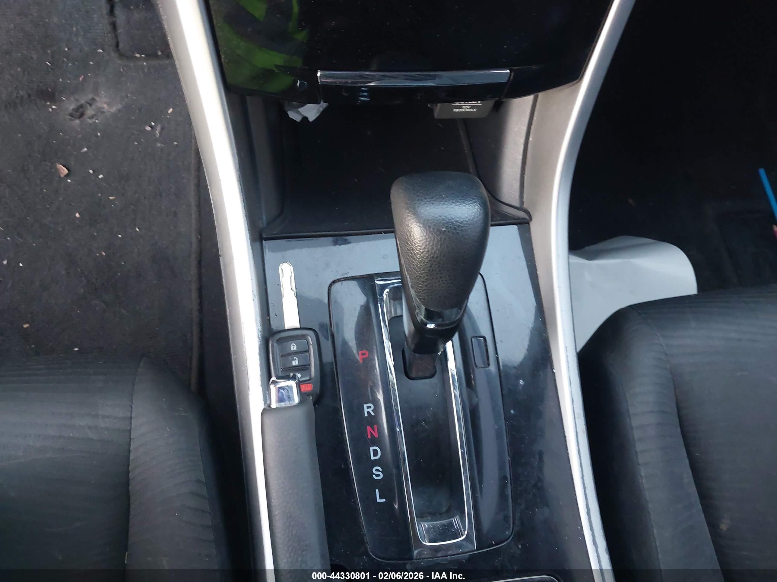 HONDA ACCORD image 11