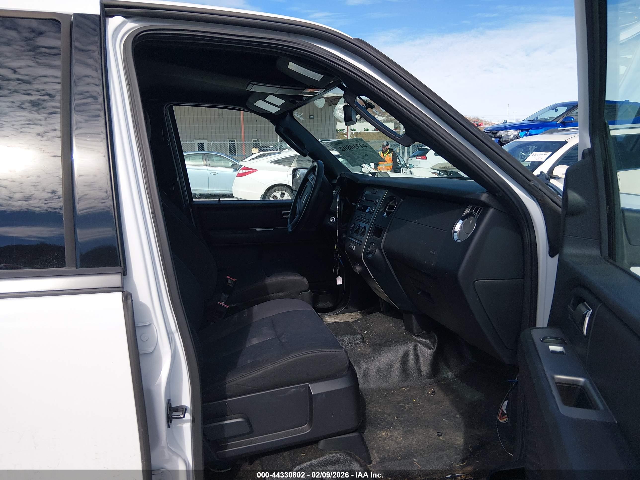 FORD EXPEDITION image 5