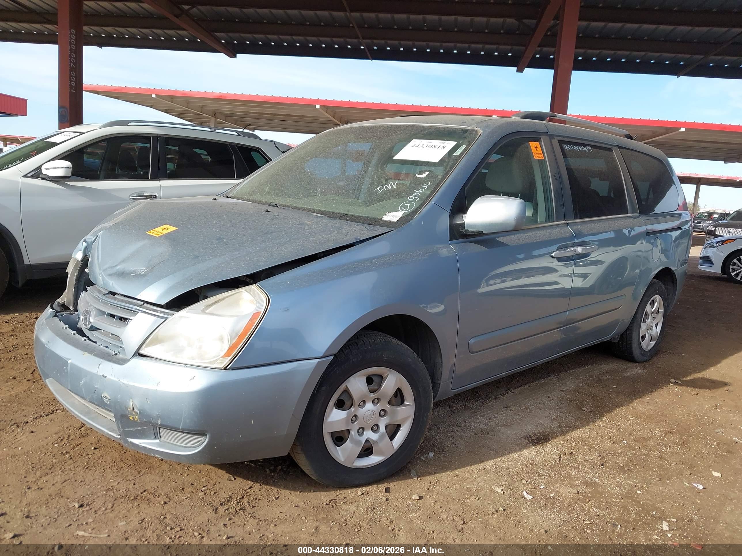 KIA SEDONA image 2