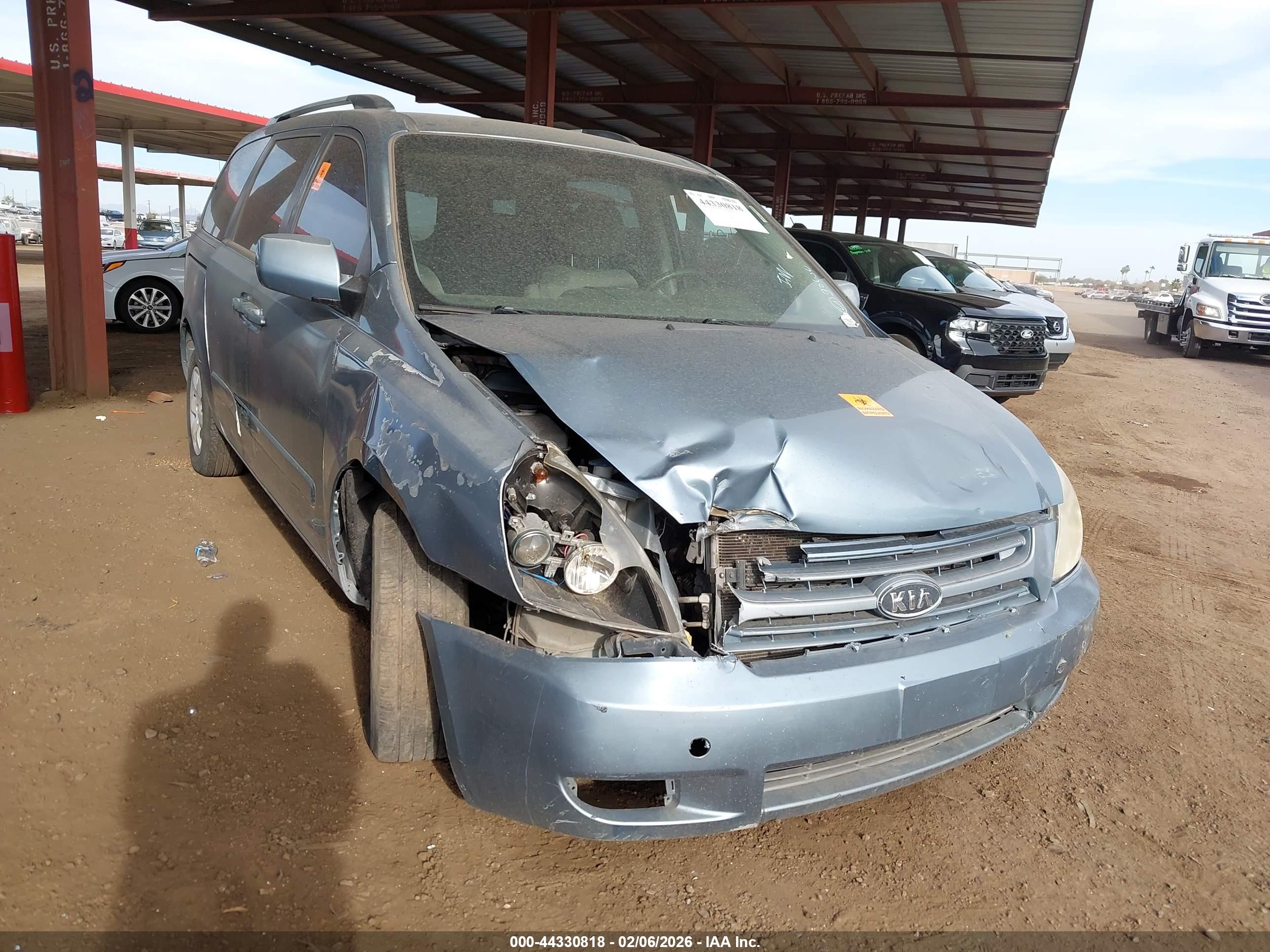 KIA SEDONA image 6