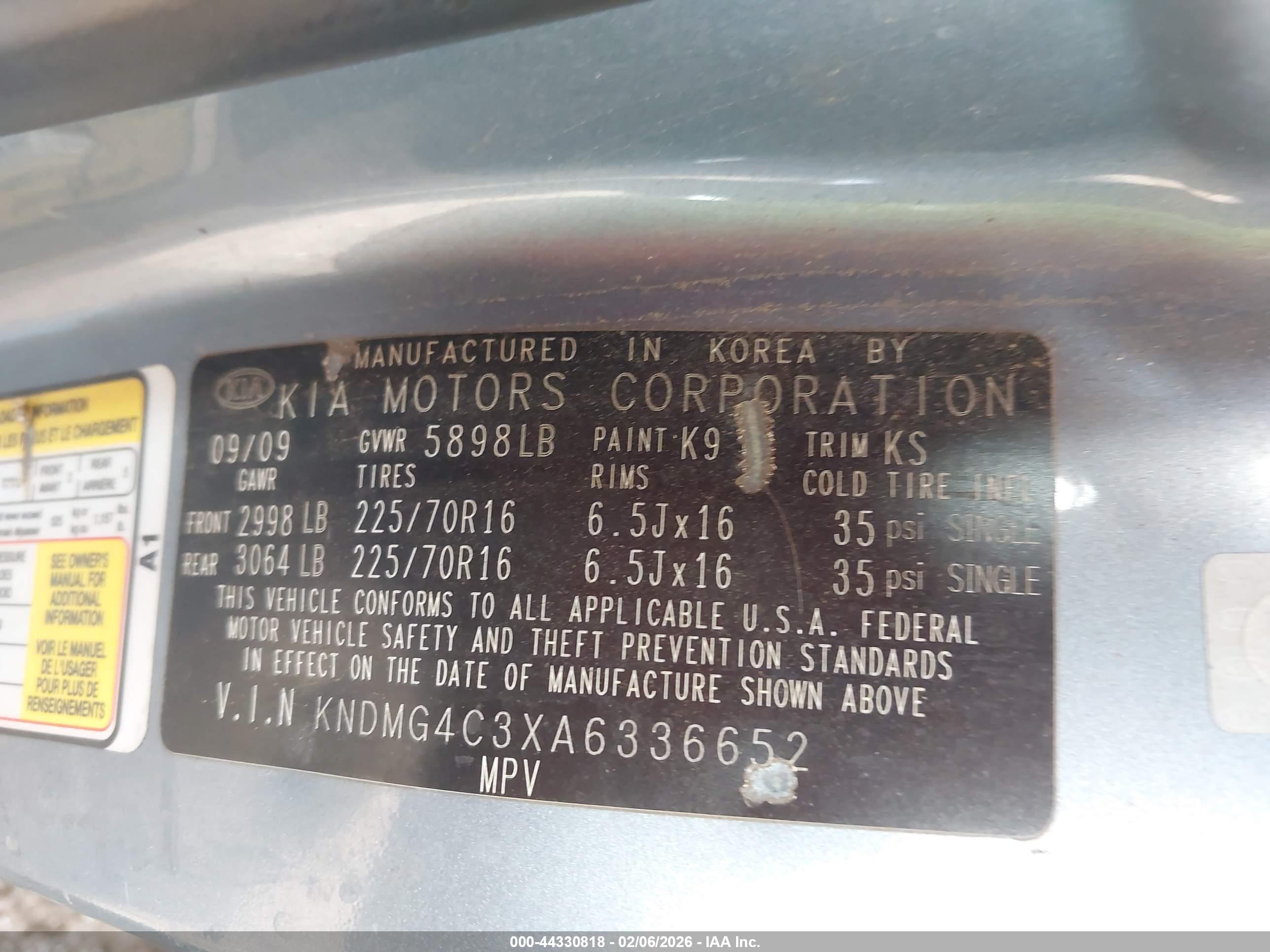 KIA SEDONA image 9