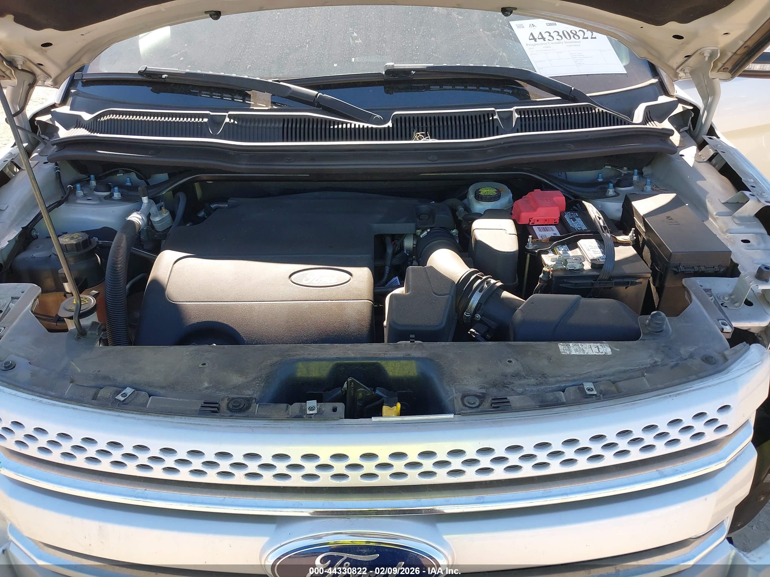 FORD EXPLORER image 10