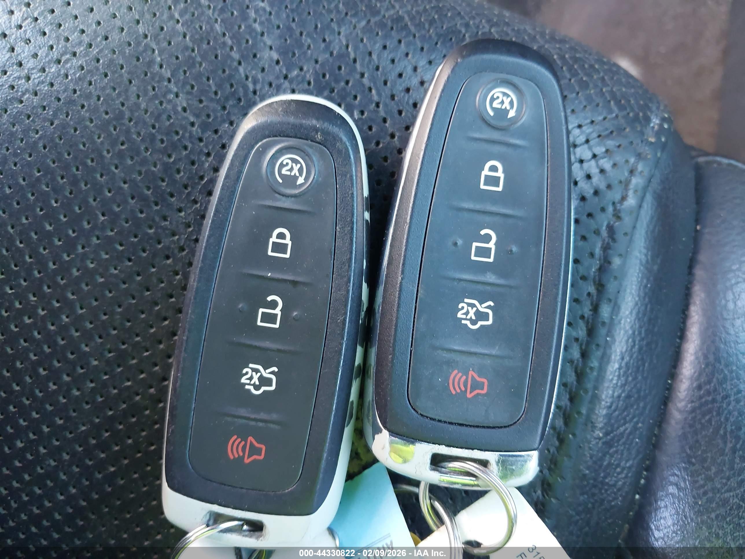 FORD EXPLORER image 11