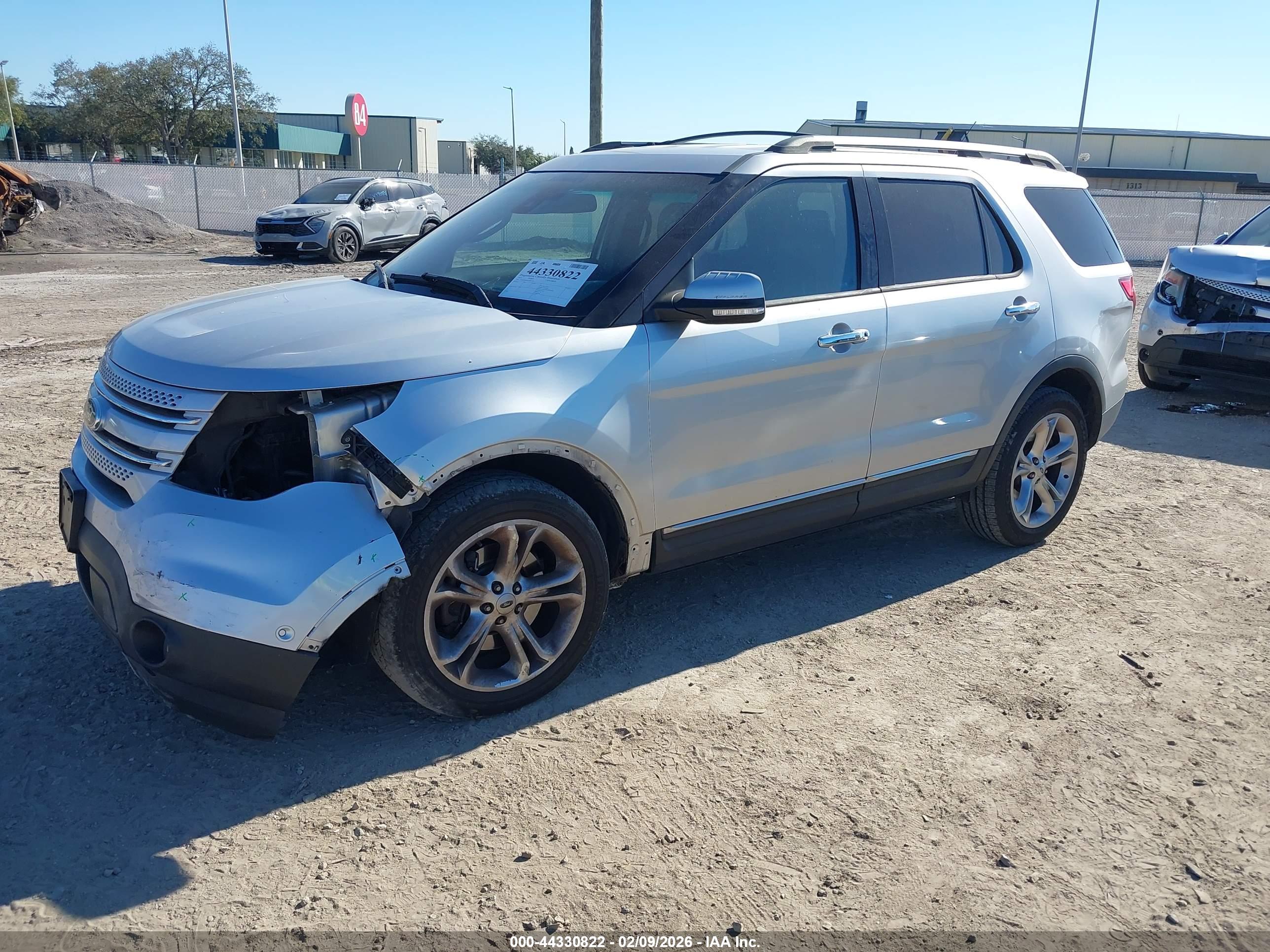 FORD EXPLORER image 2