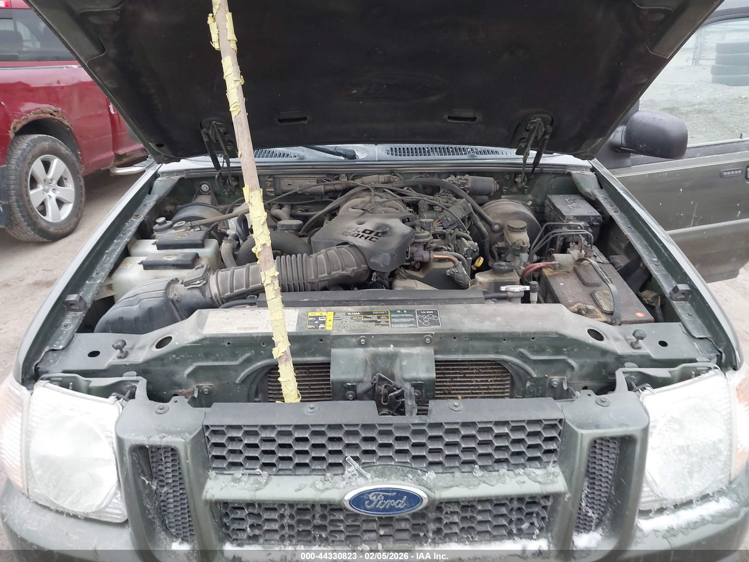 FORD EXPLORER image 10