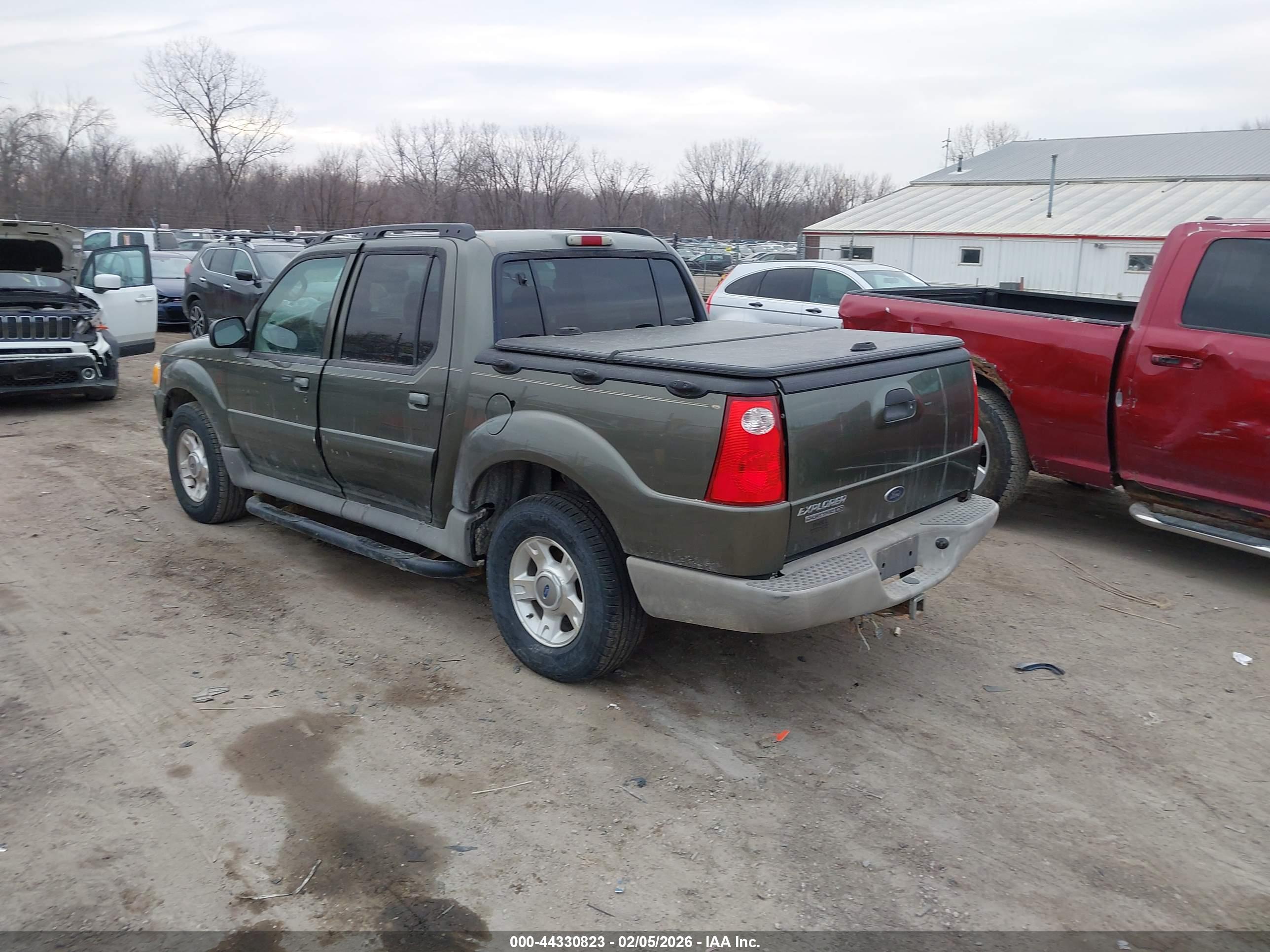 FORD EXPLORER image 3