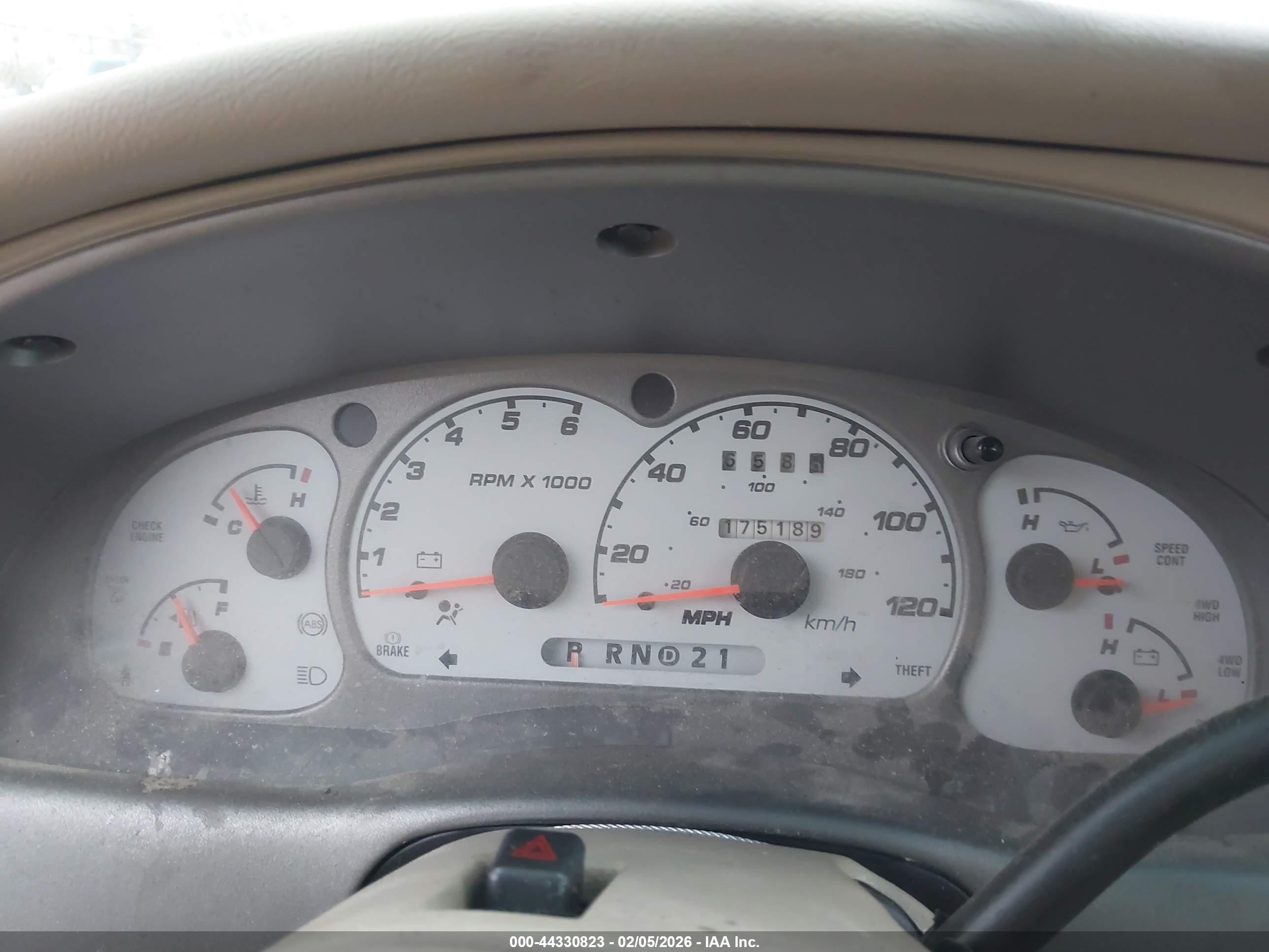 FORD EXPLORER image 7