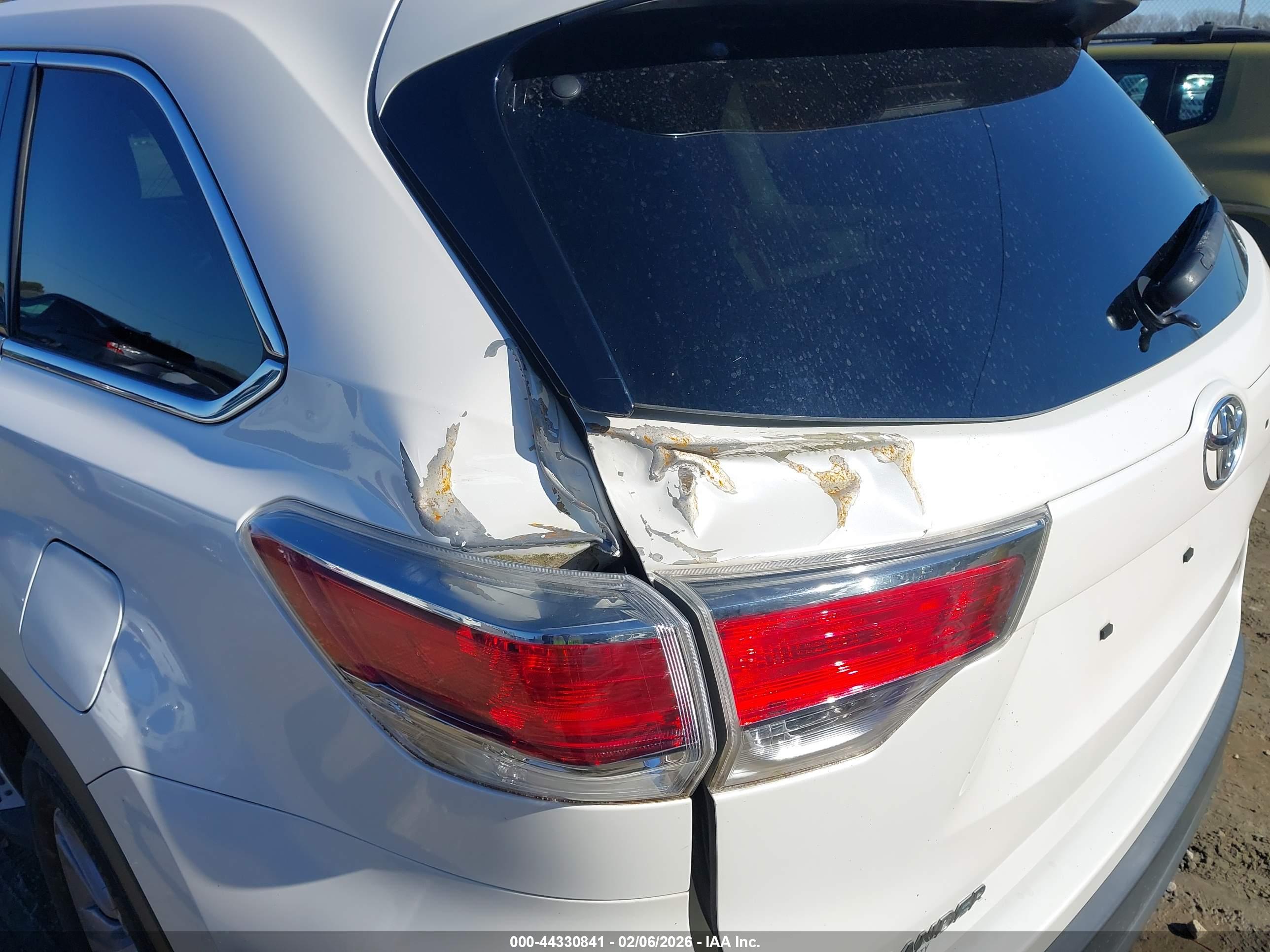 TOYOTA HIGHLANDER image 6