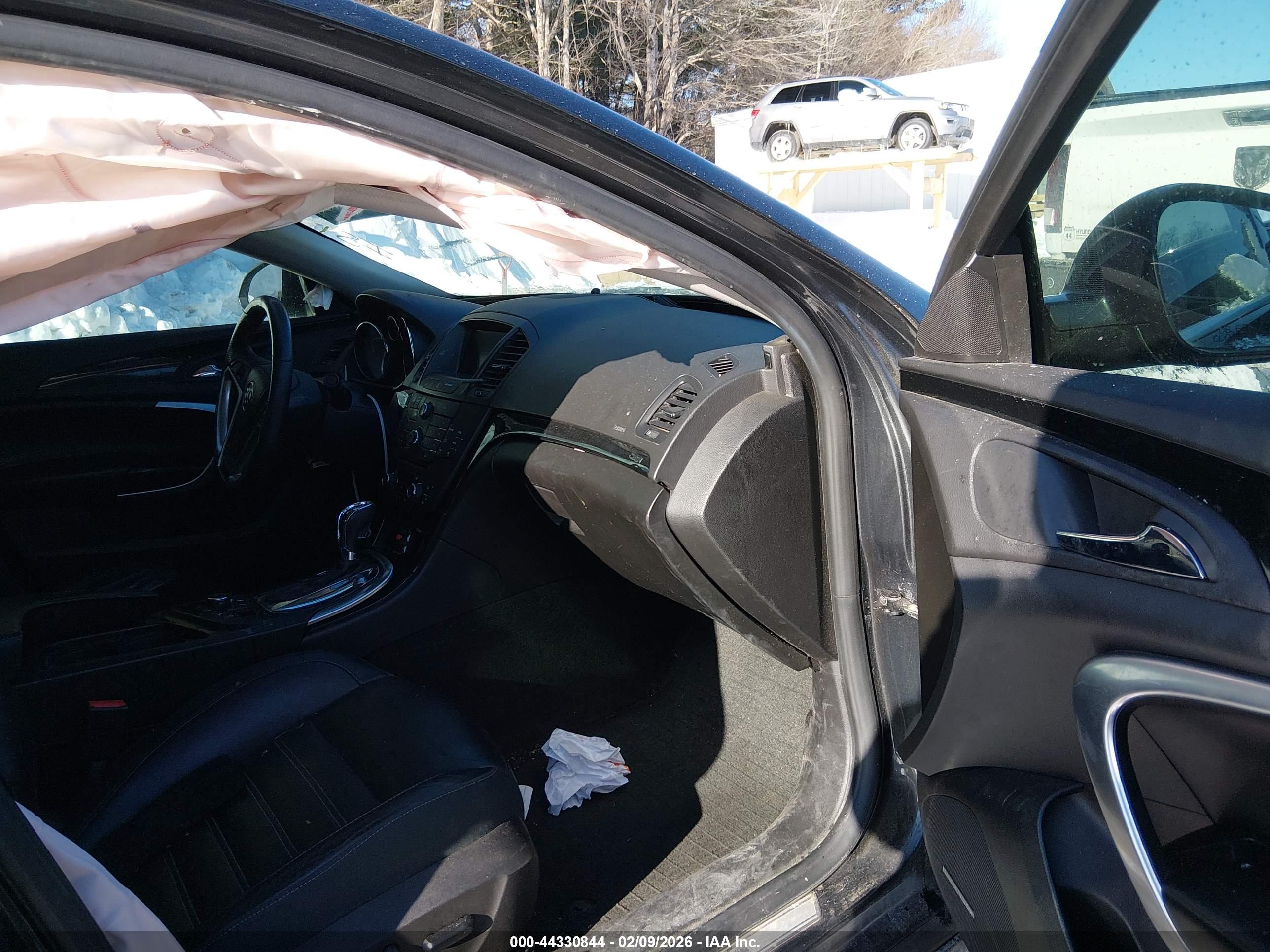 BUICK REGAL image 5