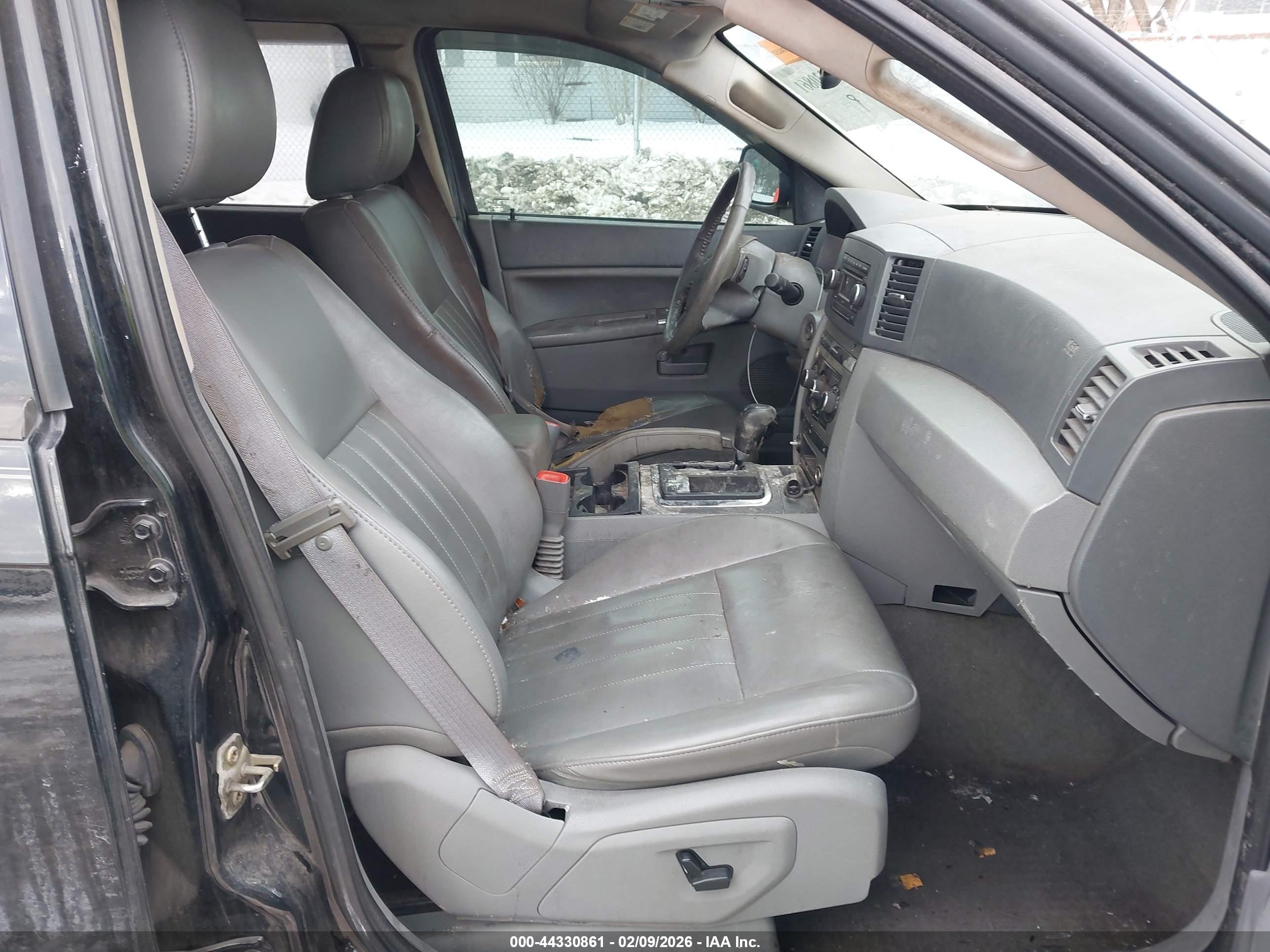 JEEP GRAND image 5