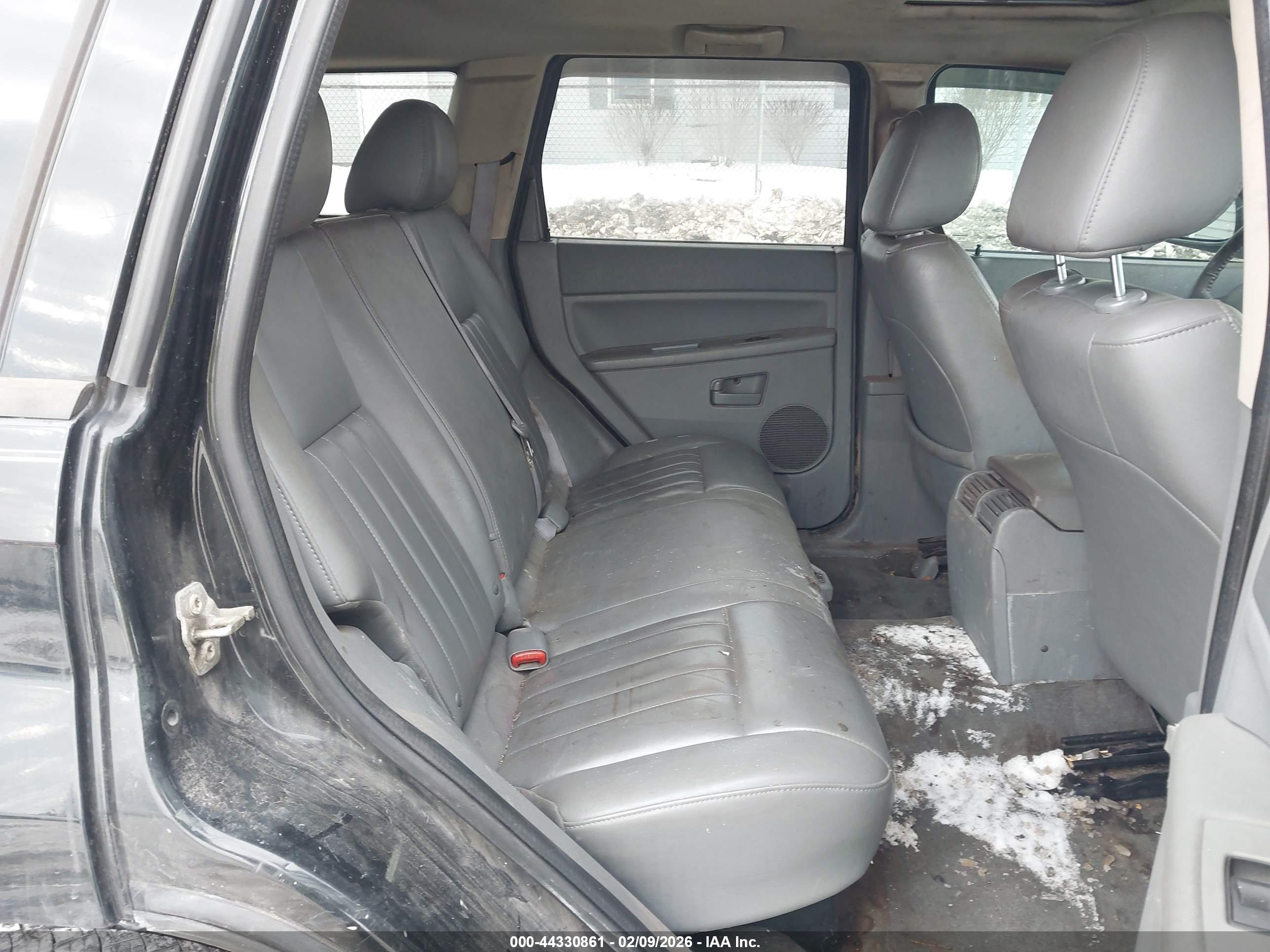JEEP GRAND image 8