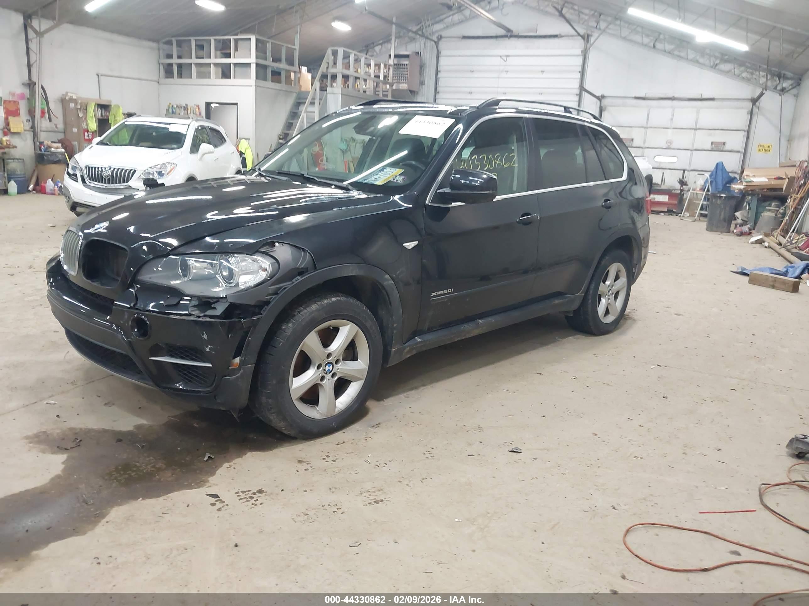 BMW X5 image 2