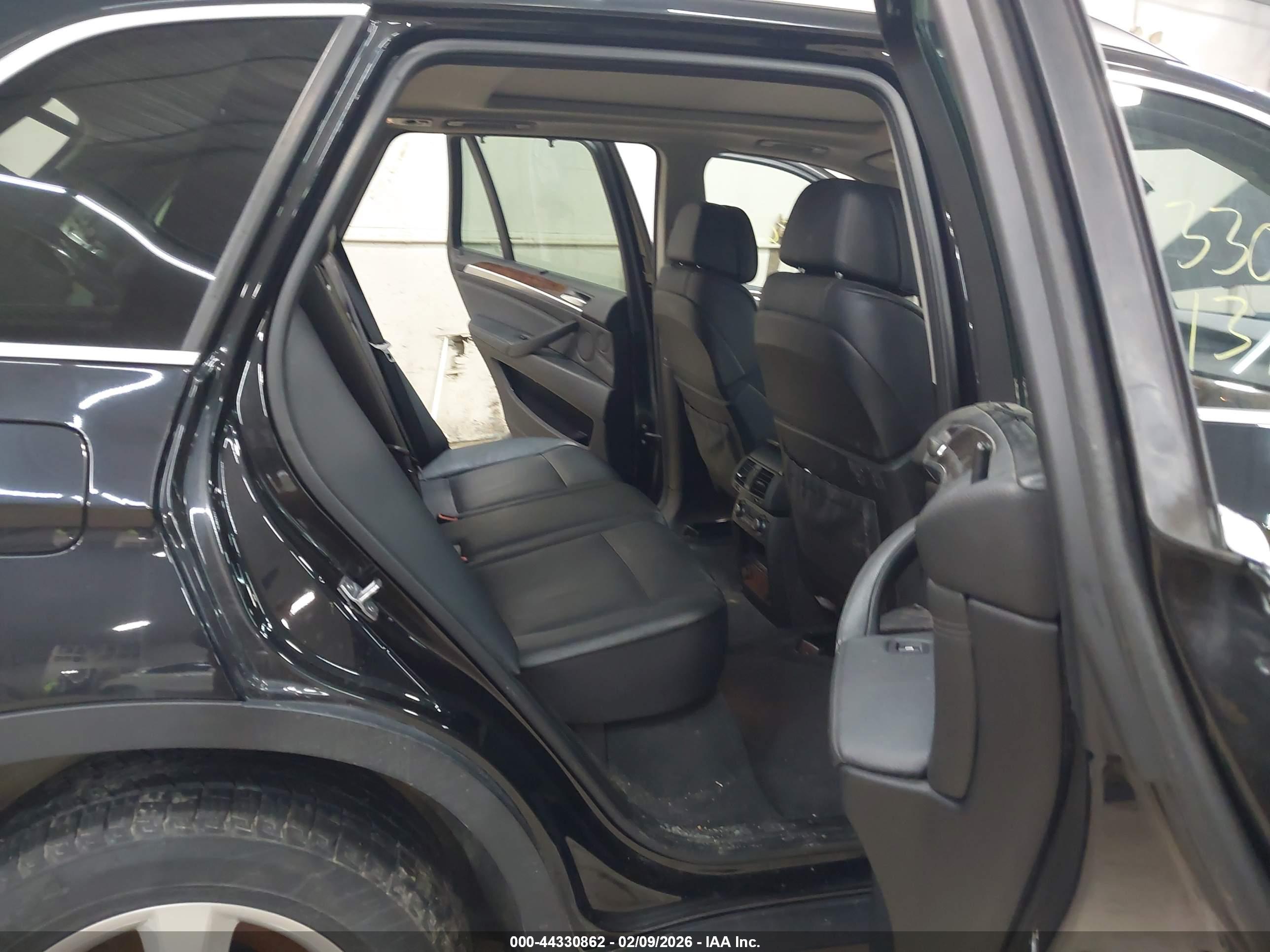 BMW X5 image 8