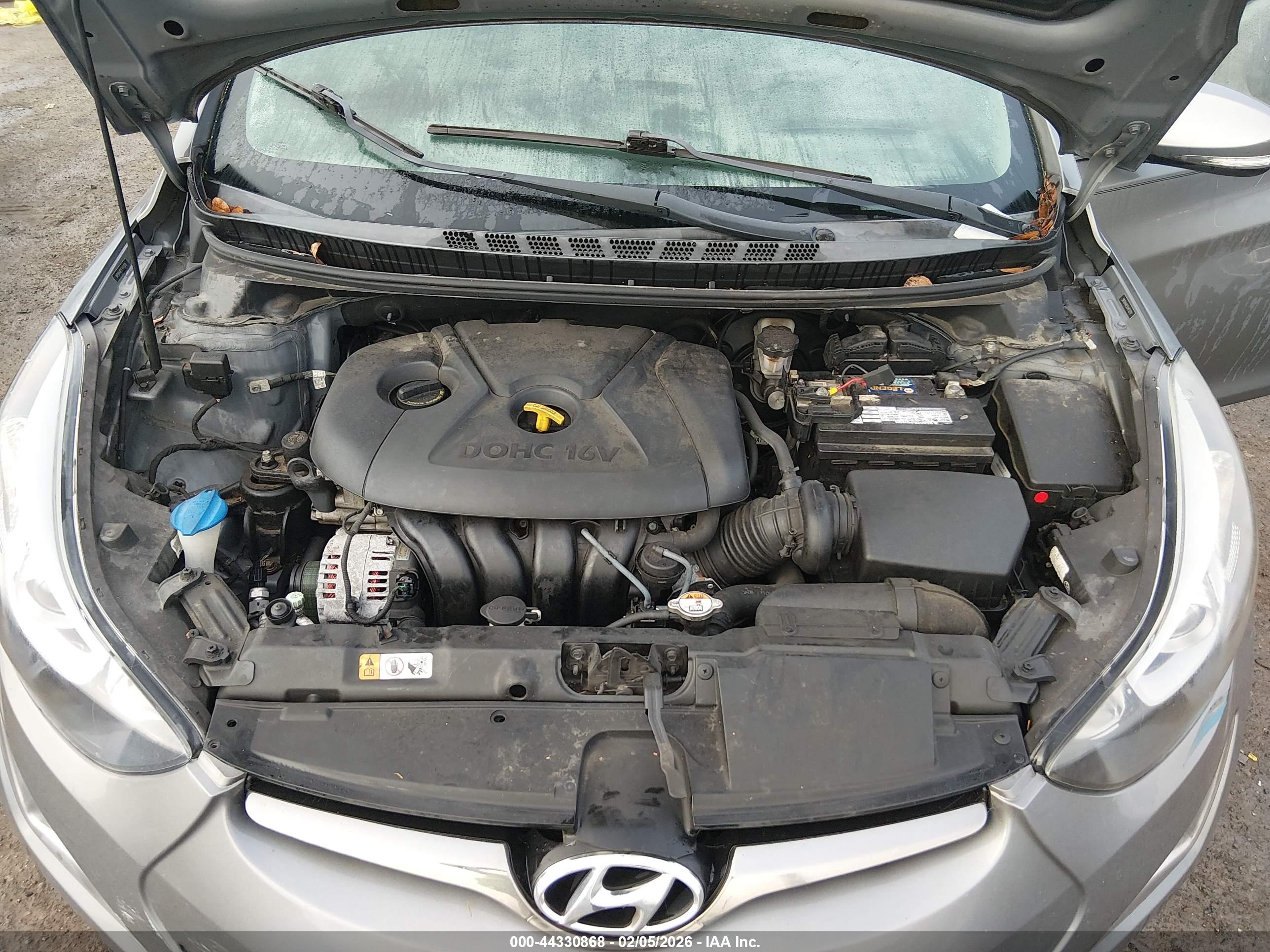 HYUNDAI ELANTRA image 10