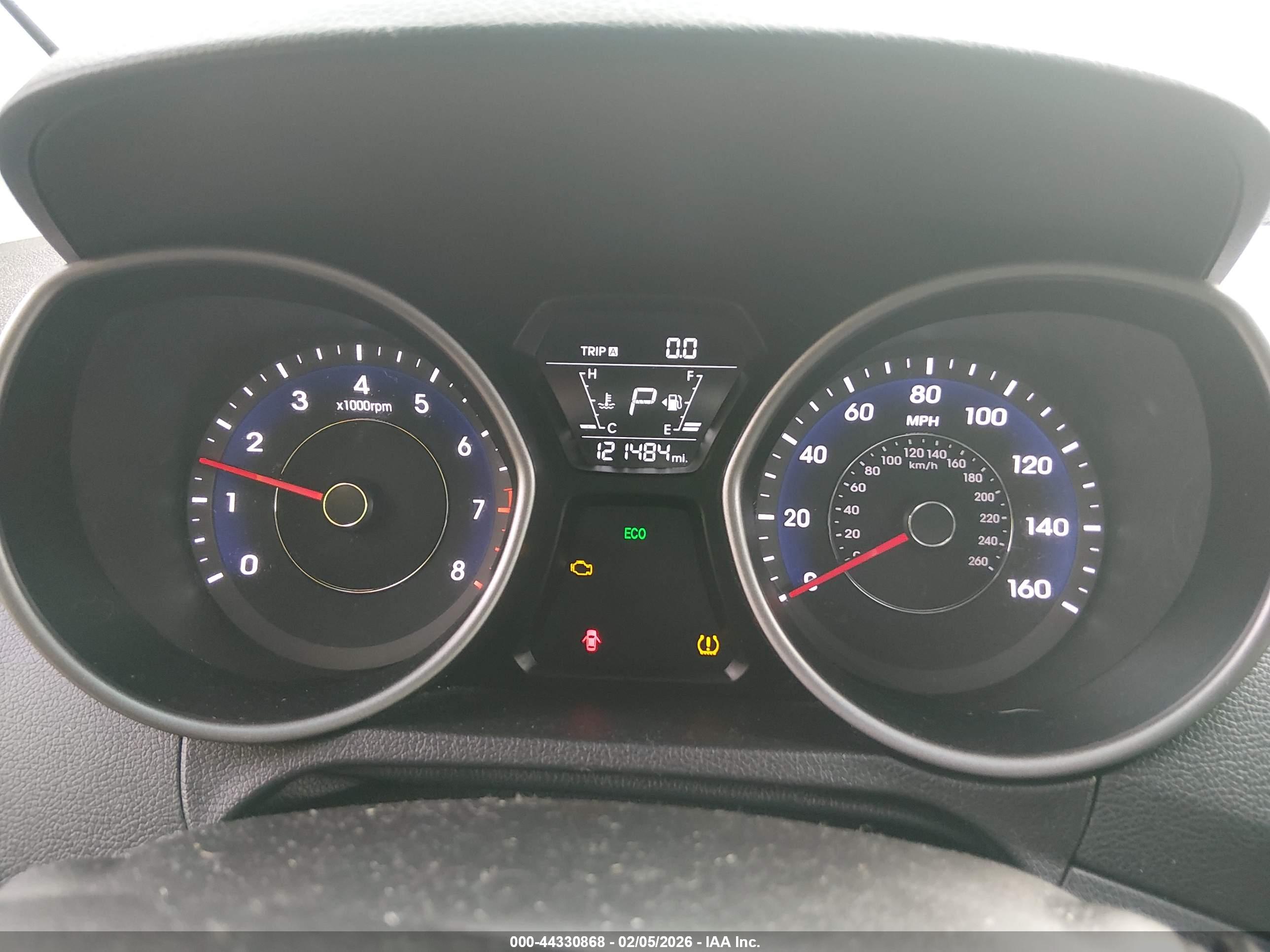 HYUNDAI ELANTRA image 7