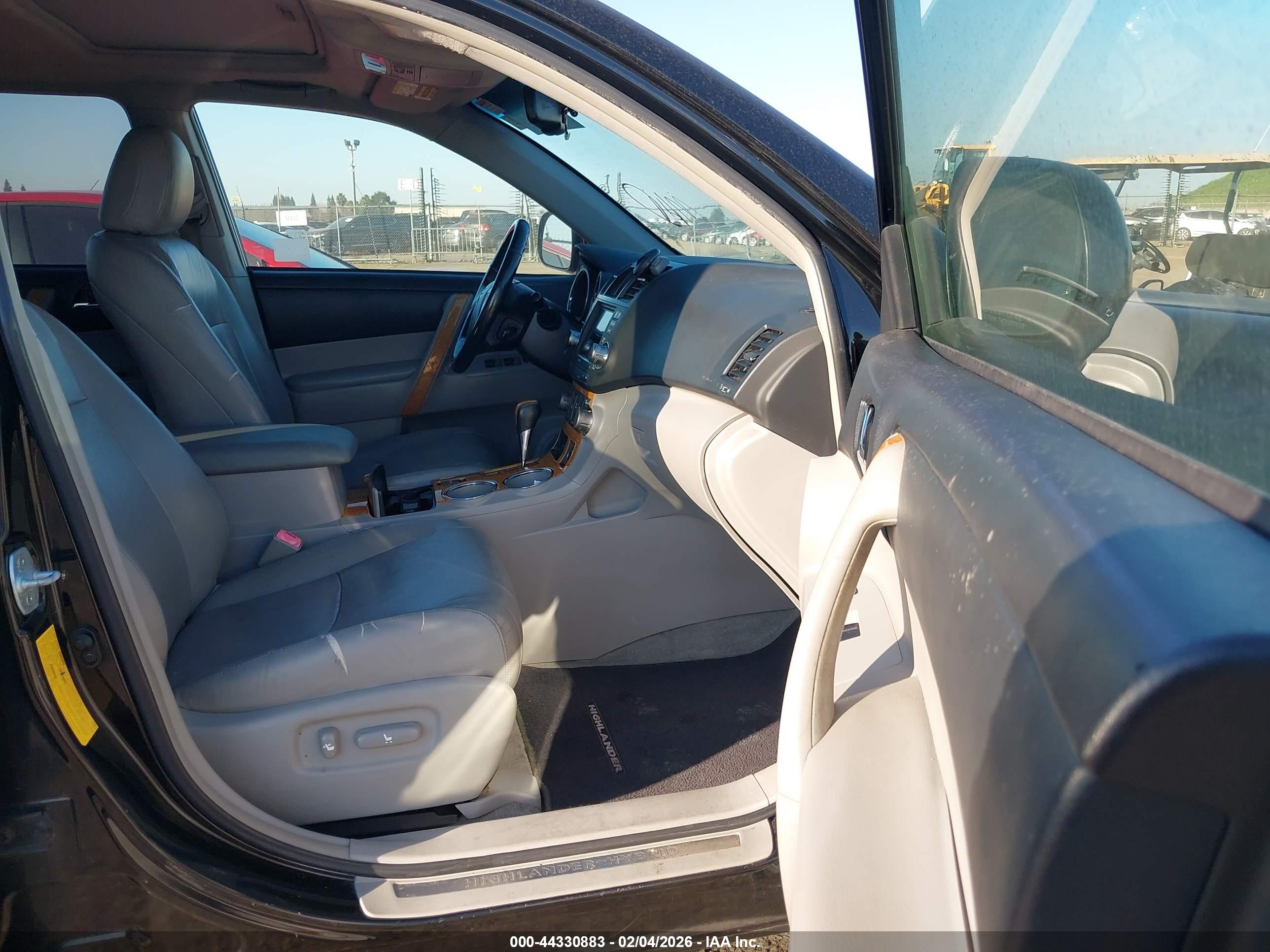 TOYOTA HIGHLANDER image 5