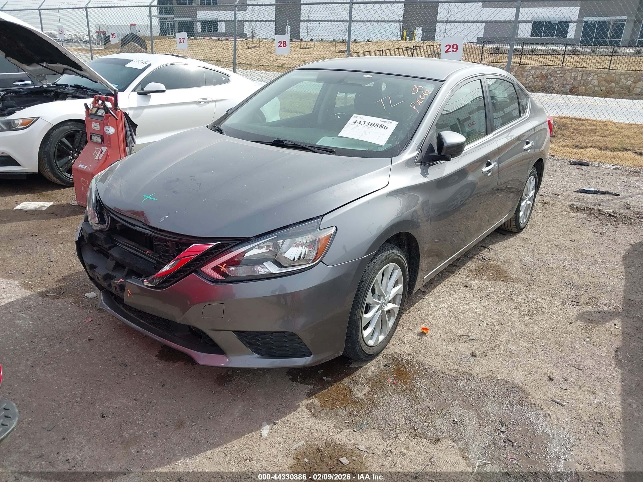 NISSAN SENTRA image 2
