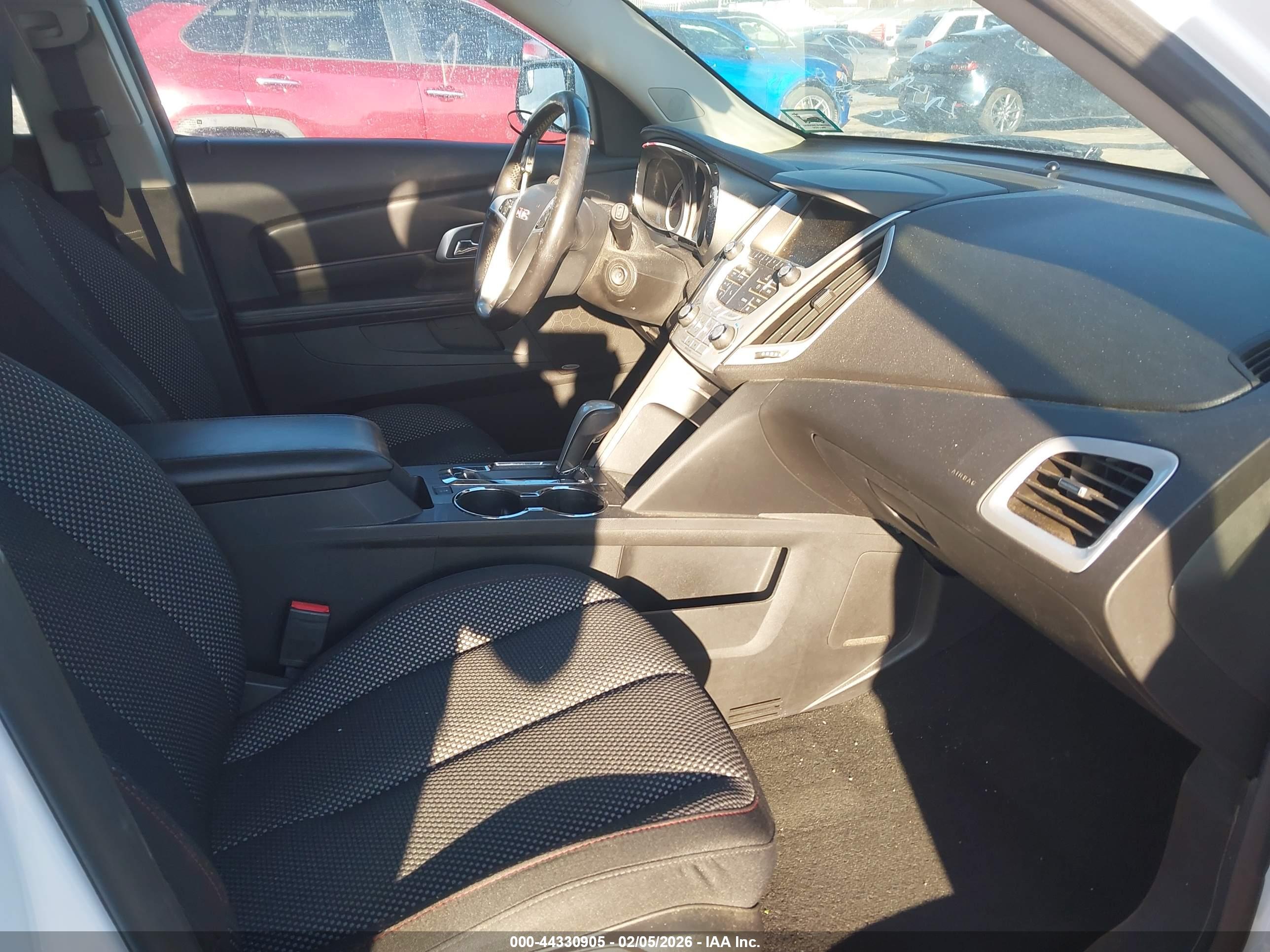 GMC TERRAIN image 5