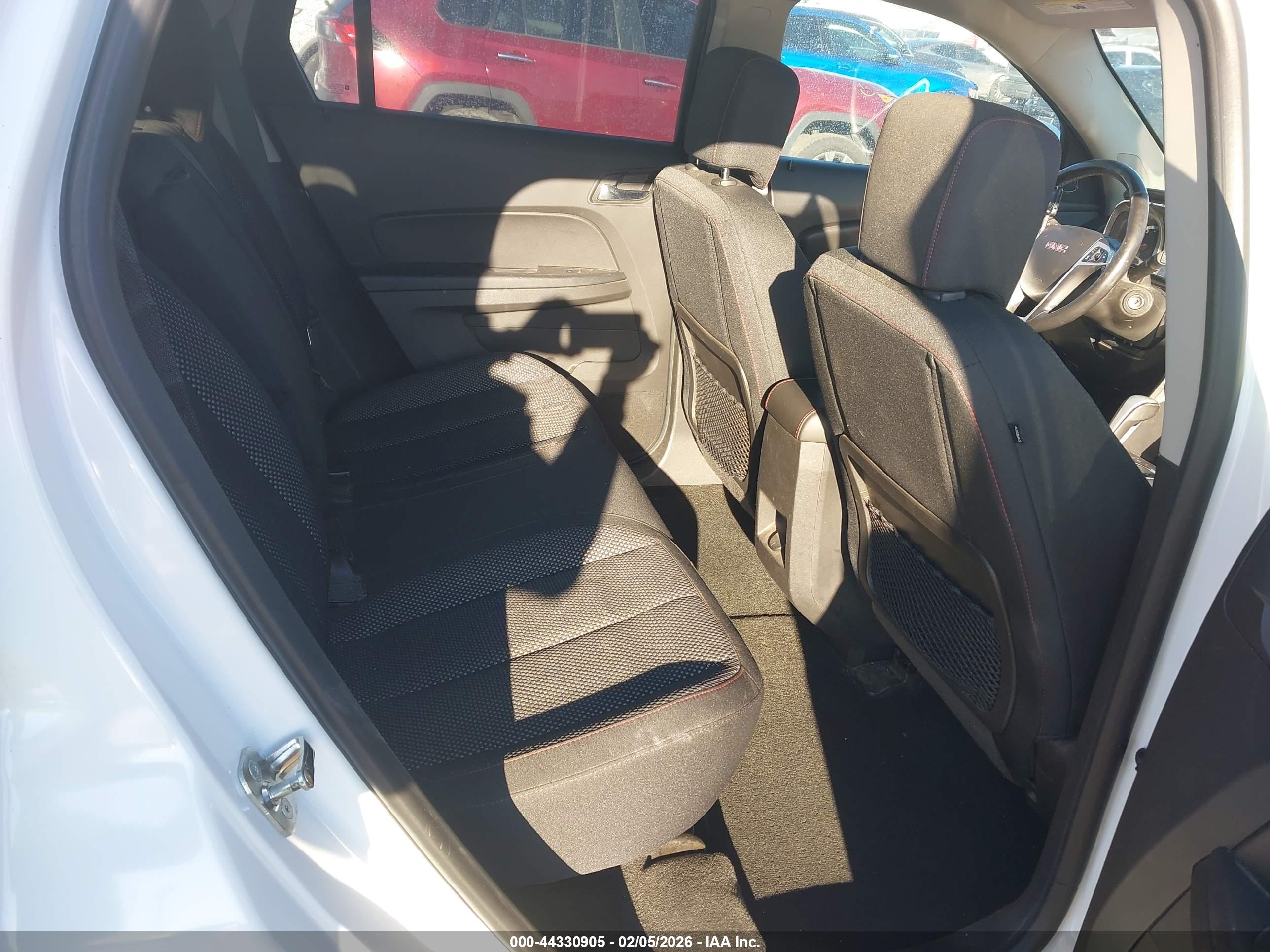 GMC TERRAIN image 8
