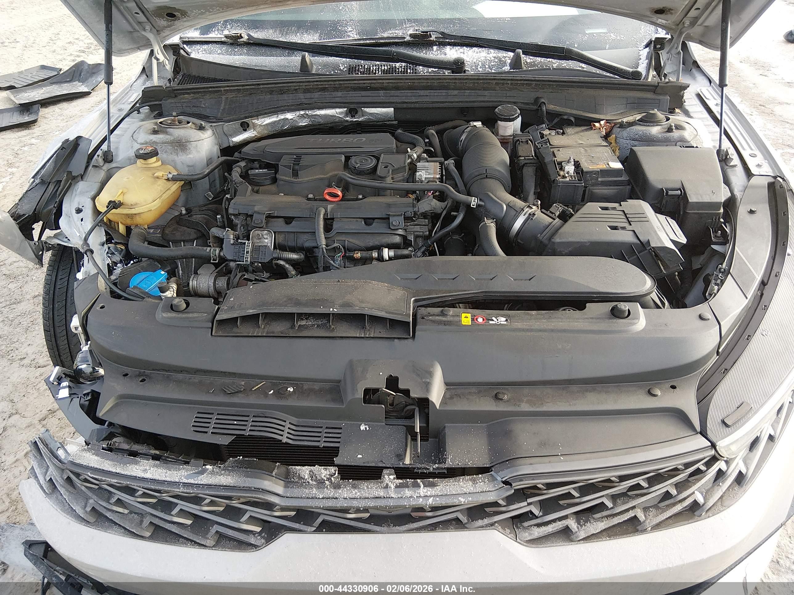 KIA K5 image 10