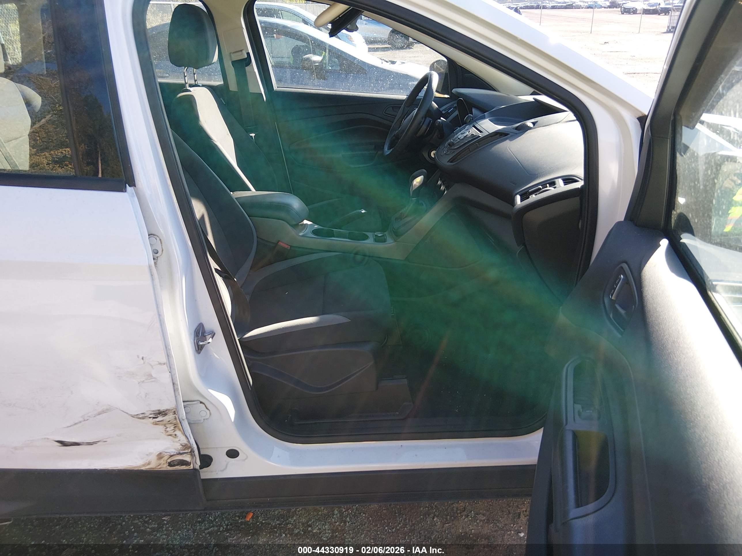 FORD ESCAPE image 5
