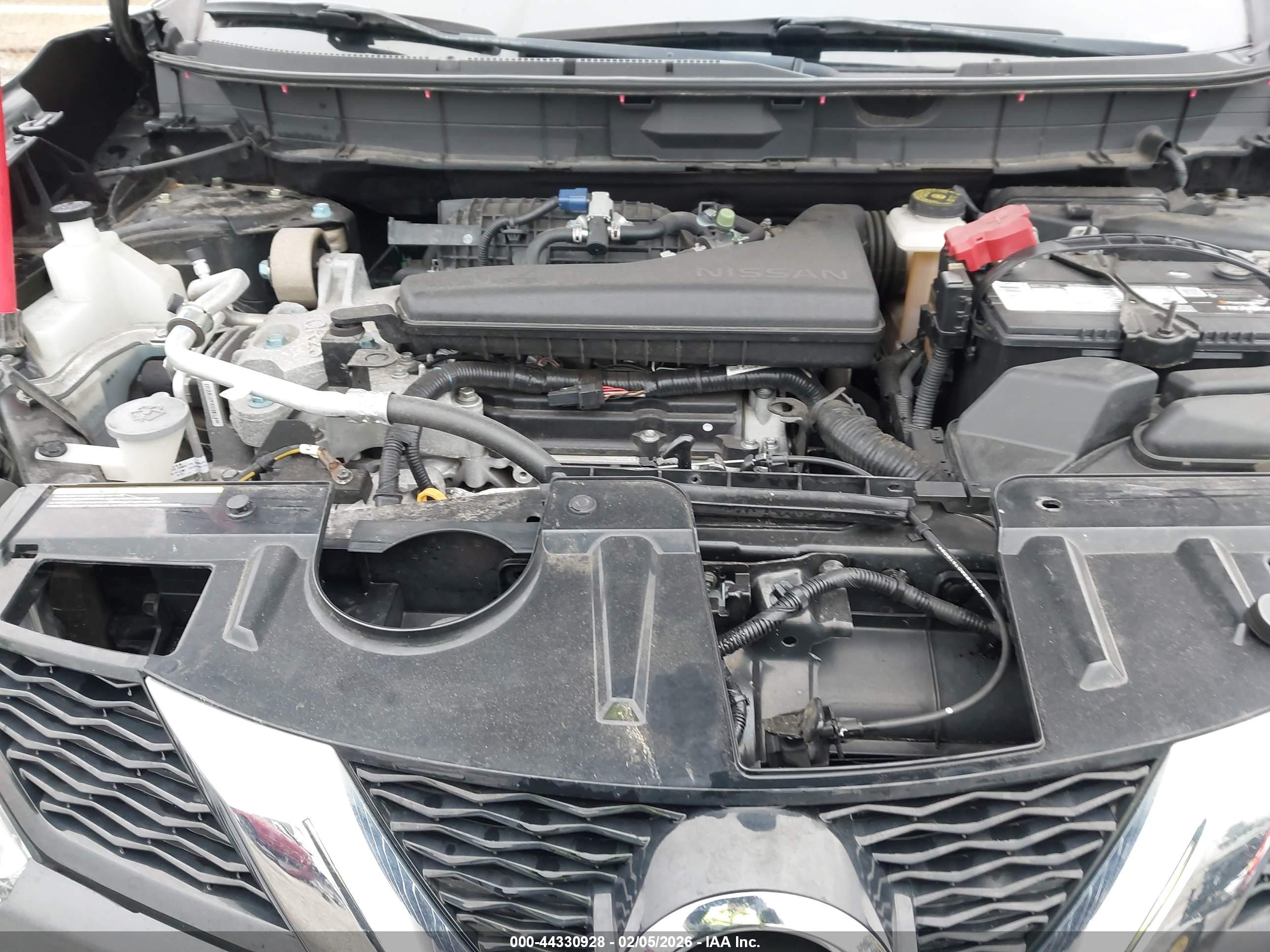 NISSAN ROGUE image 10