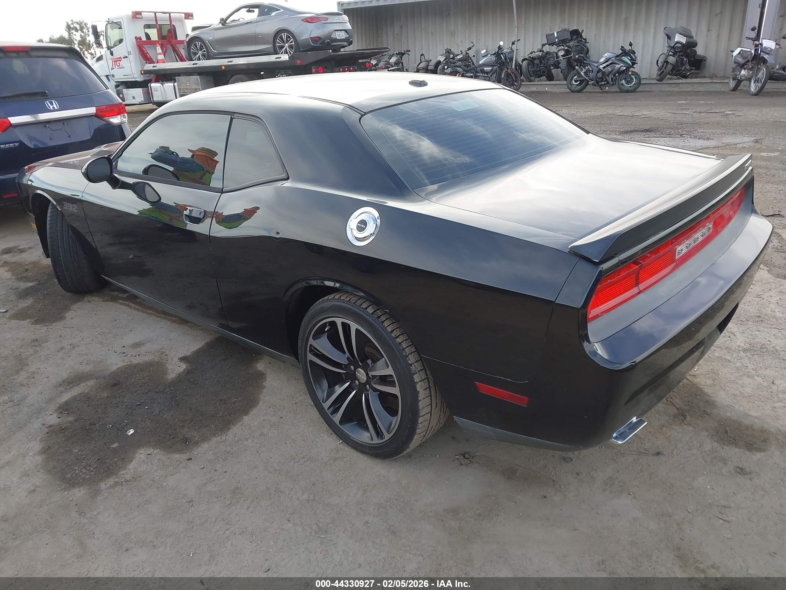 DODGE CHALLENGER image 3