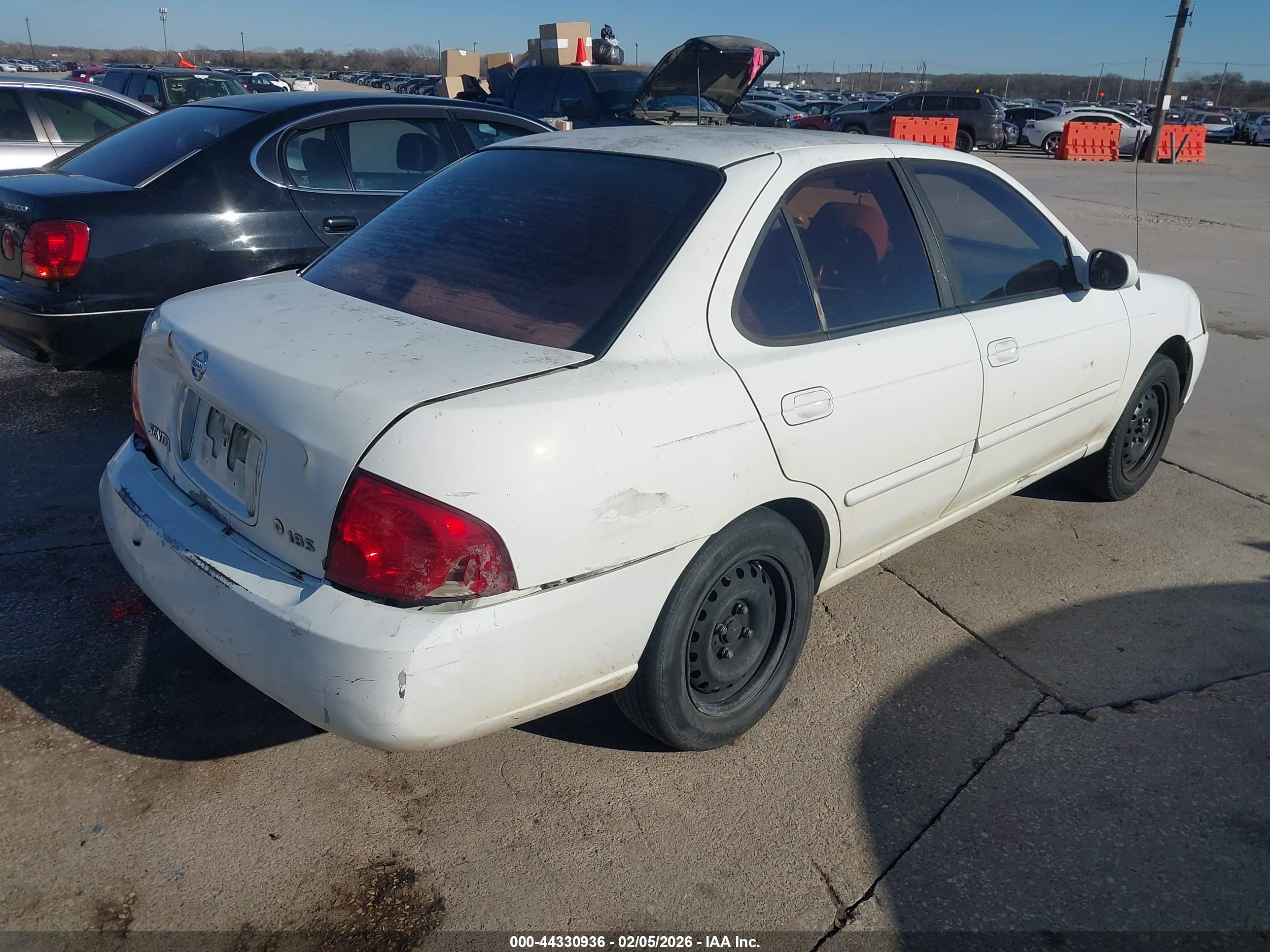 NISSAN SENTRA image 4