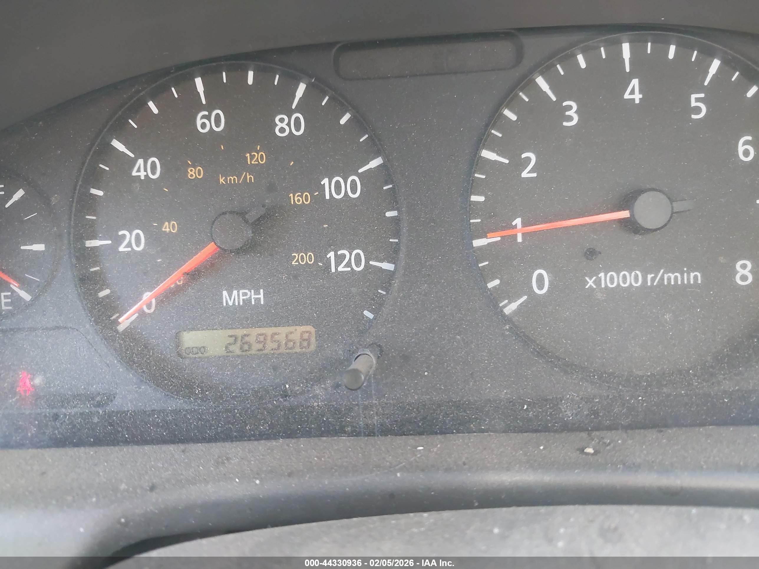 NISSAN SENTRA image 7