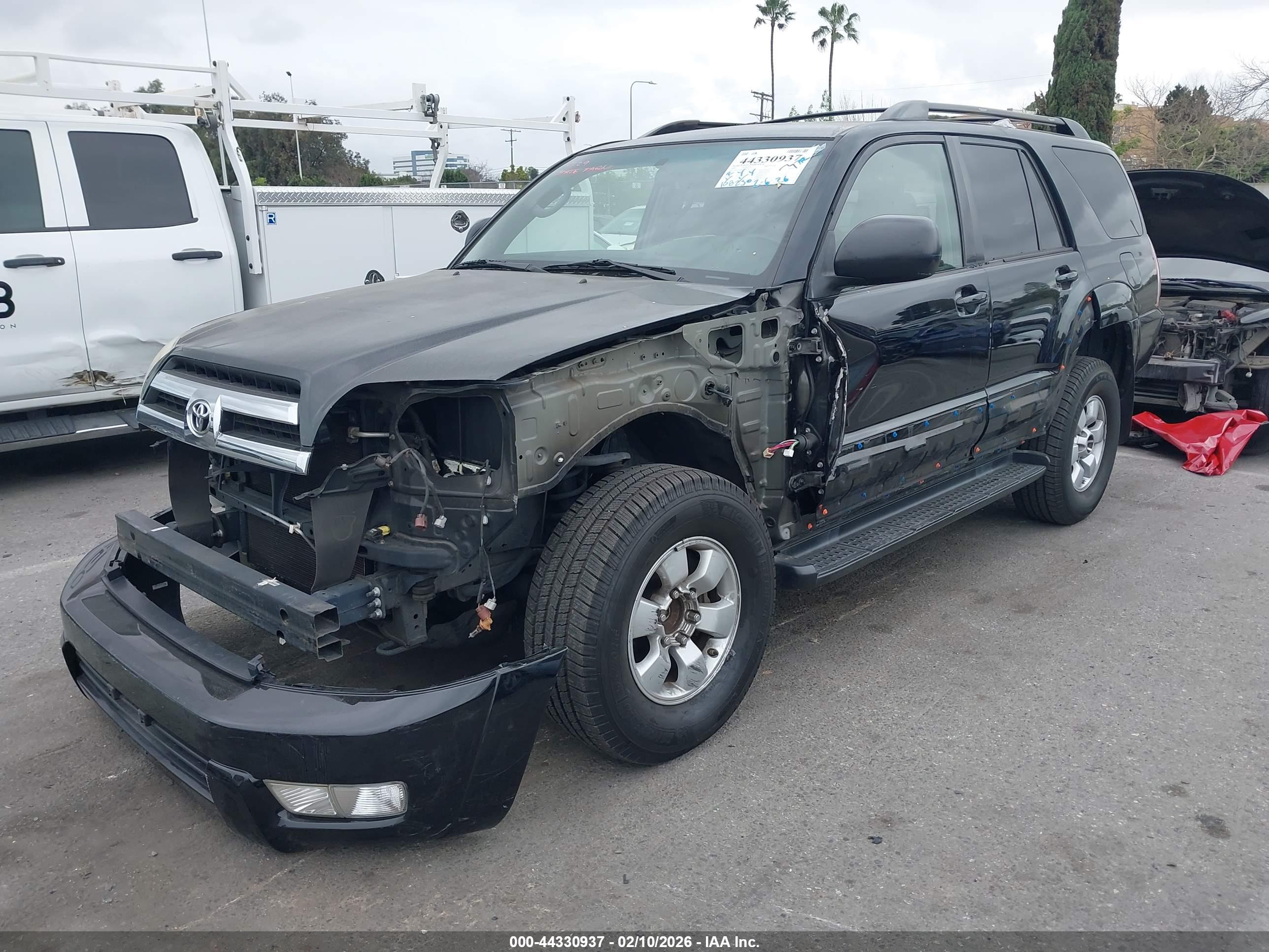 TOYOTA 4RUNNER image 2