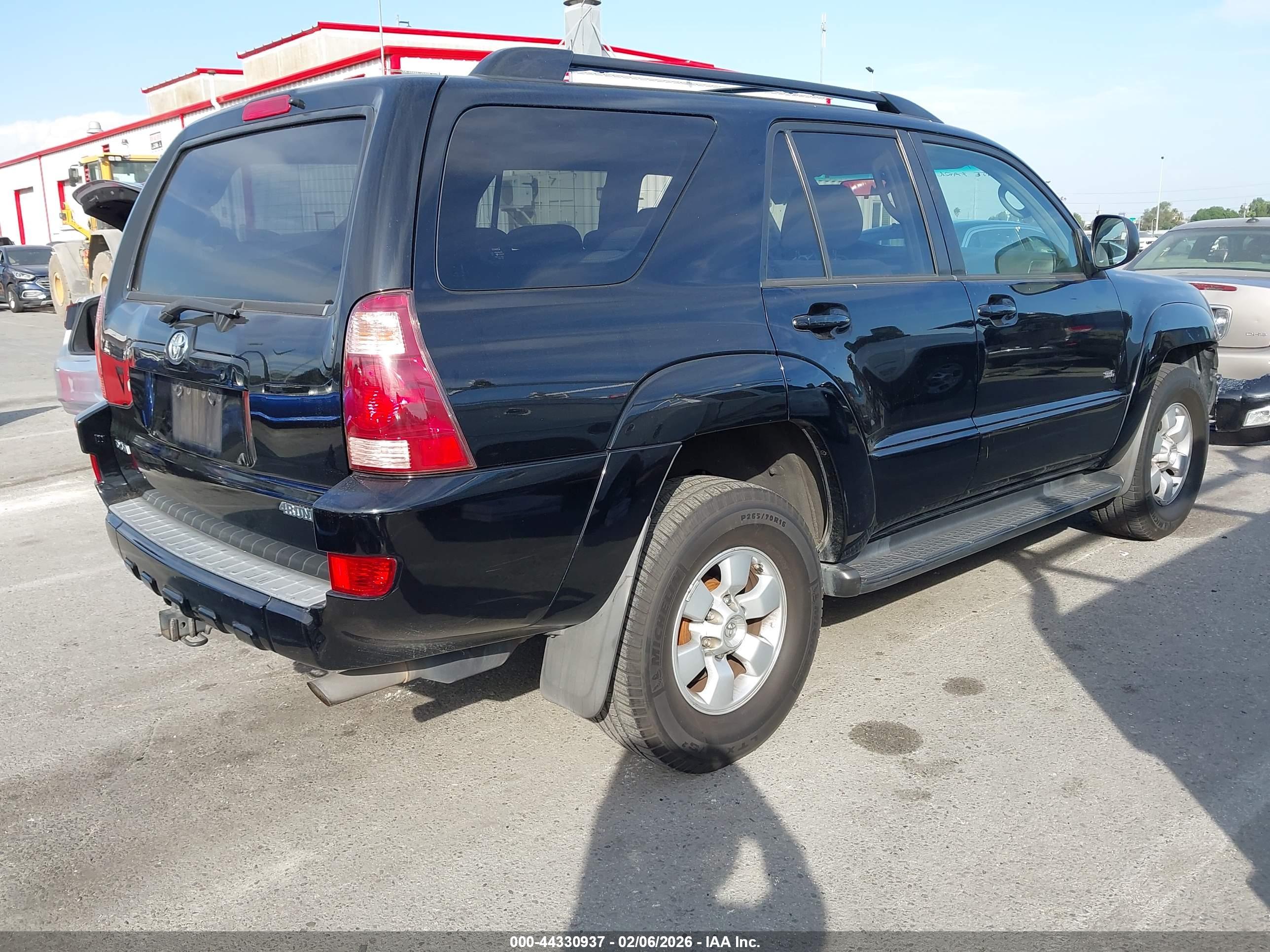 TOYOTA 4RUNNER image 4
