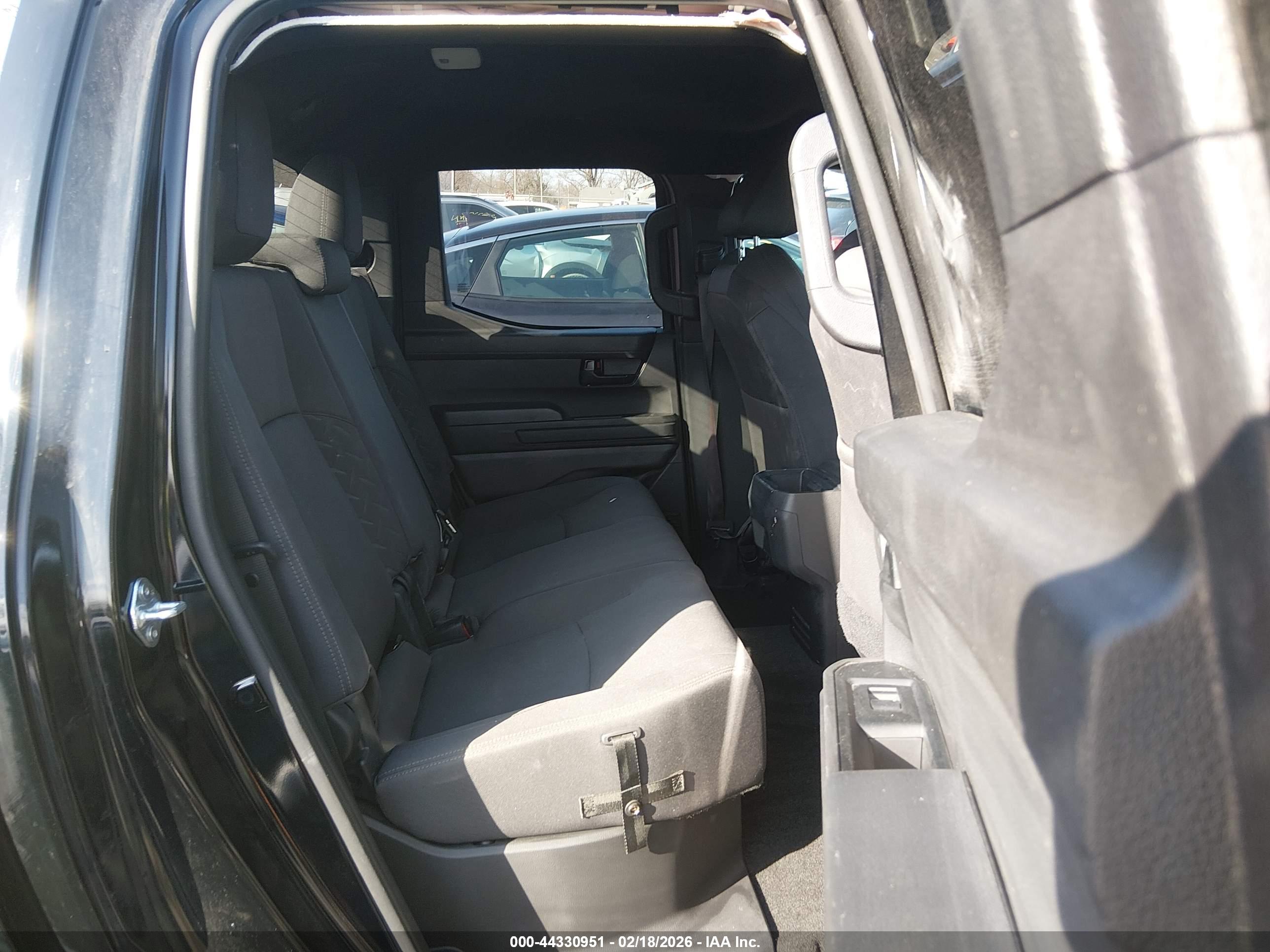 TOYOTA TACOMA image 8