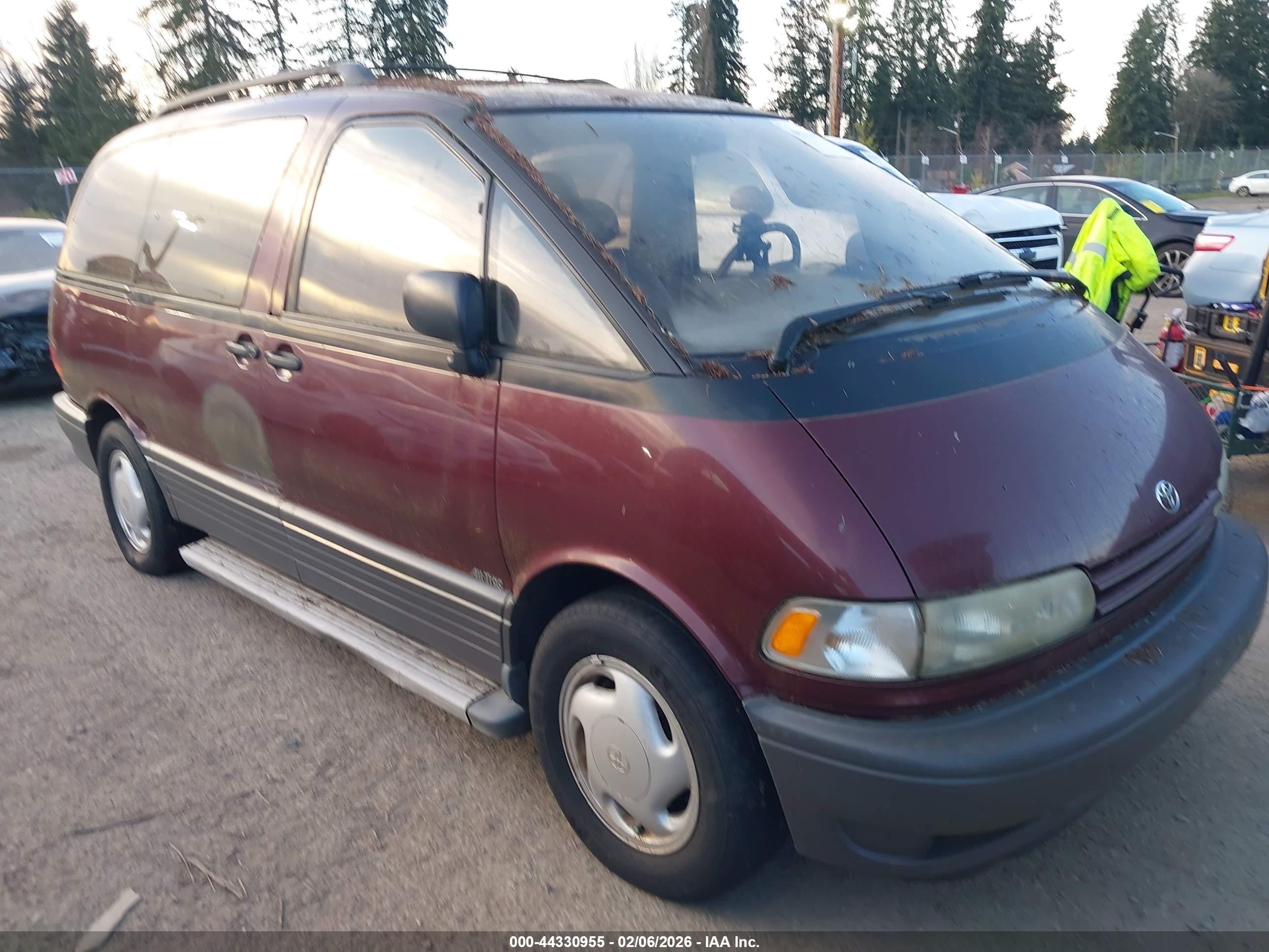 TOYOTA PREVIA image 6