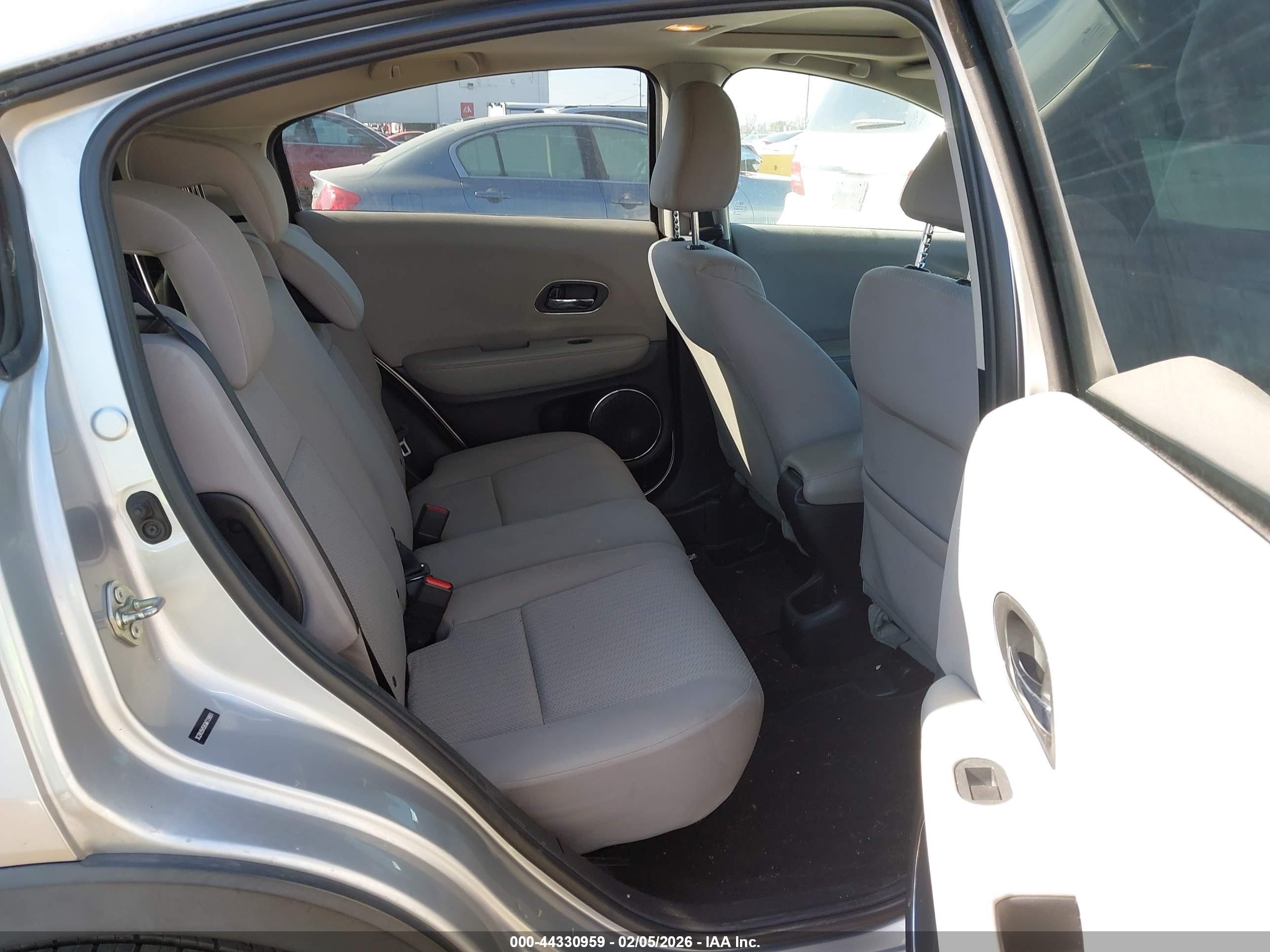 HONDA HR-V image 8
