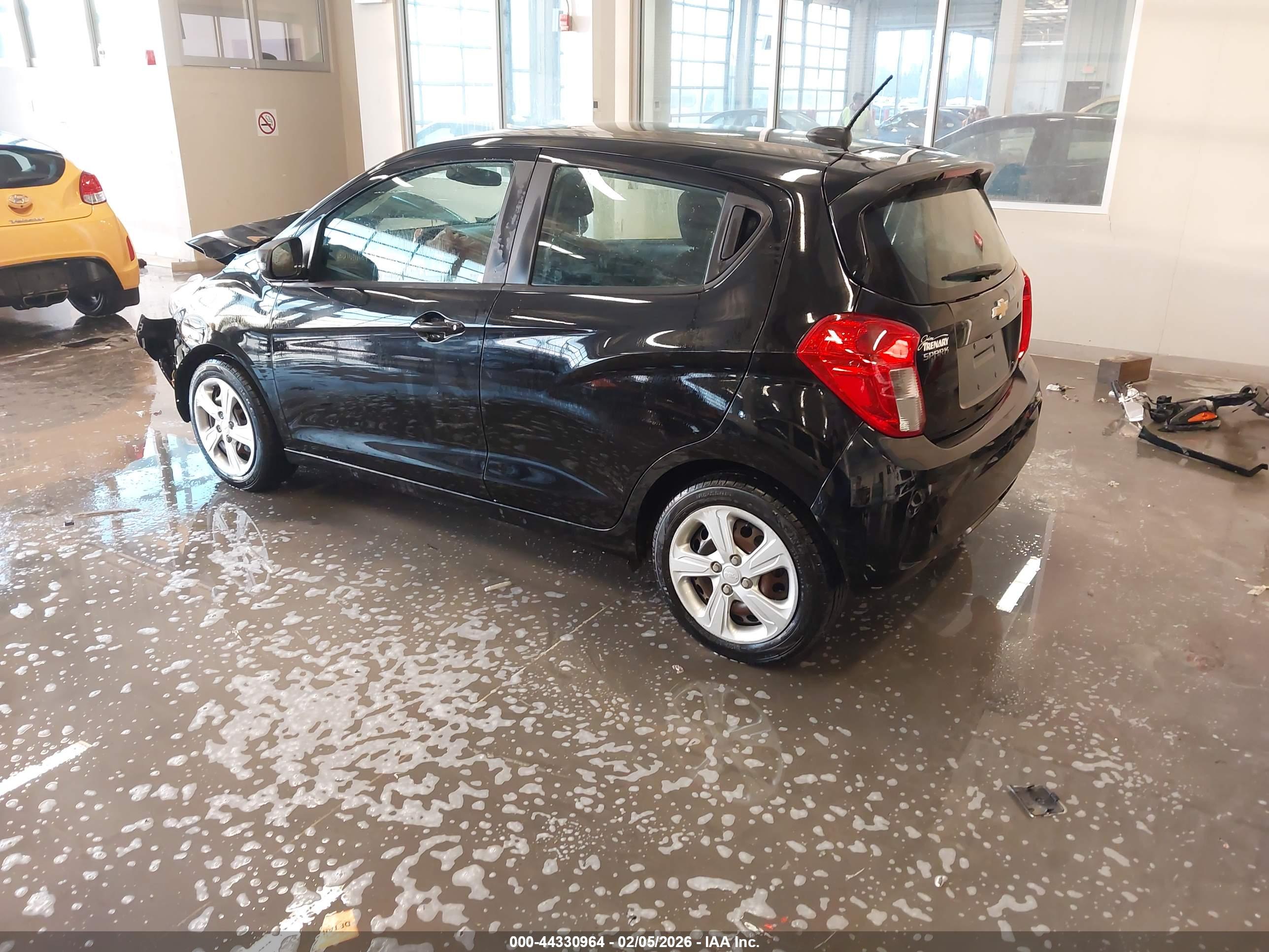 CHEVROLET SPARK image 3