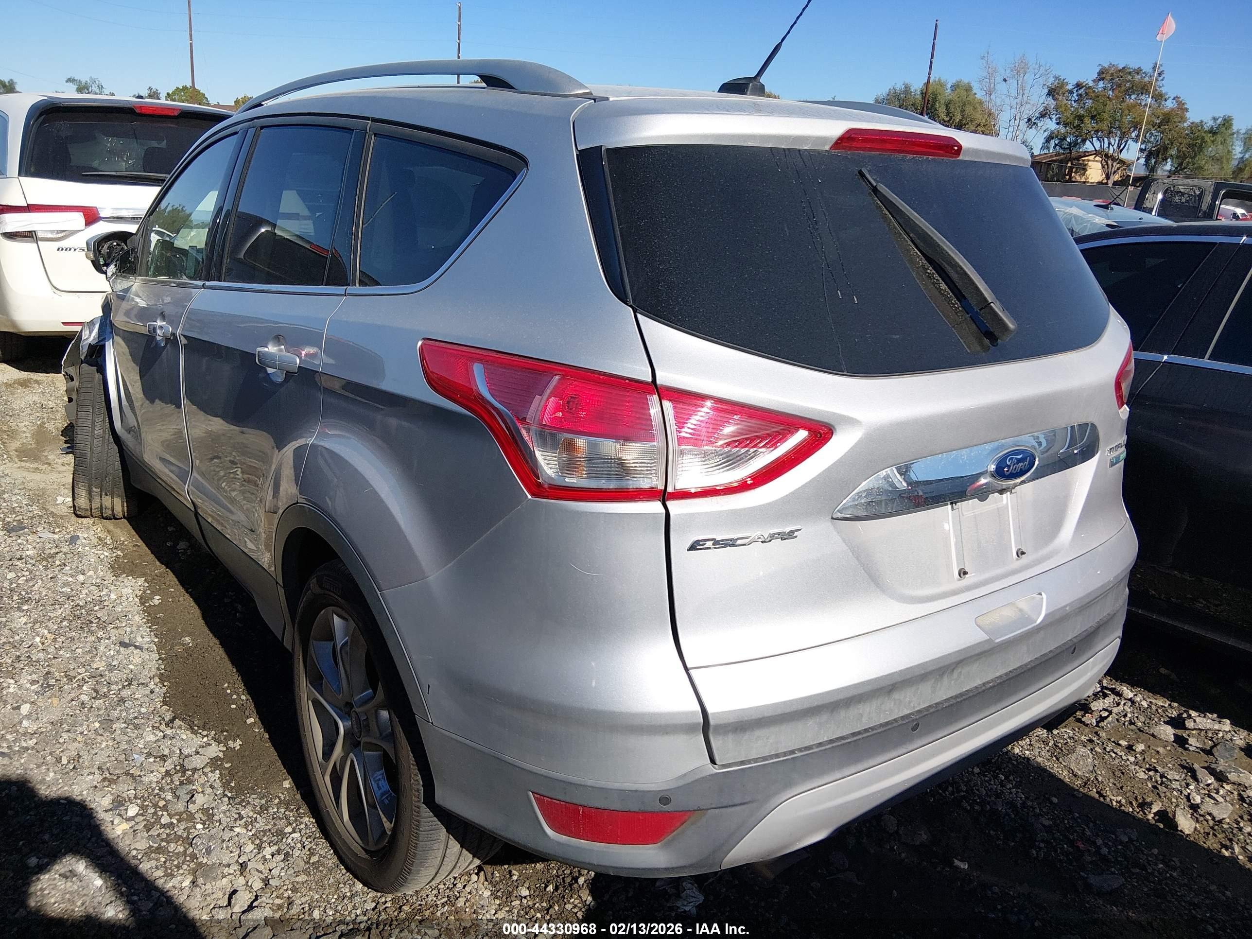 FORD ESCAPE image 3