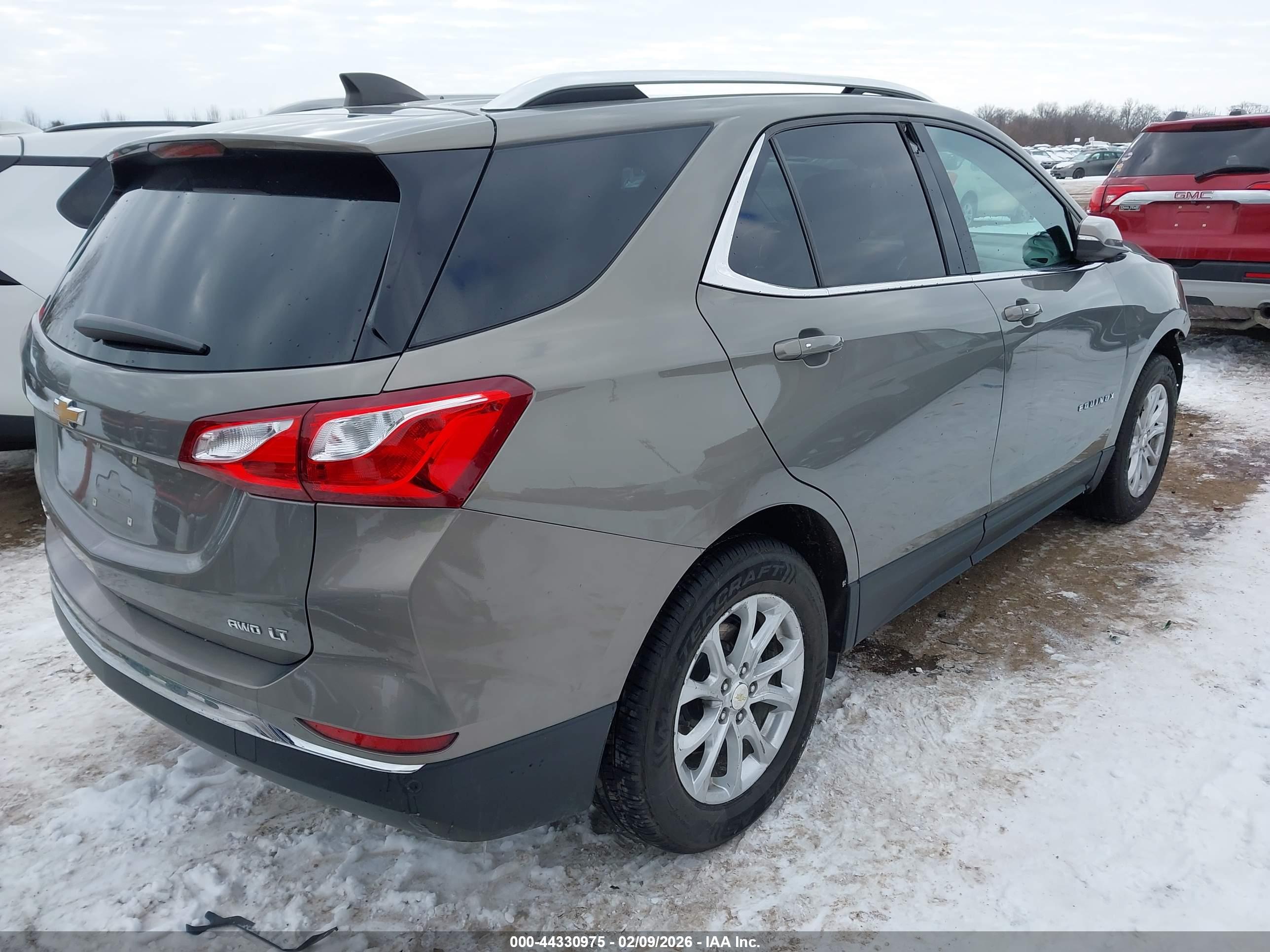 CHEVROLET EQUINOX image 4
