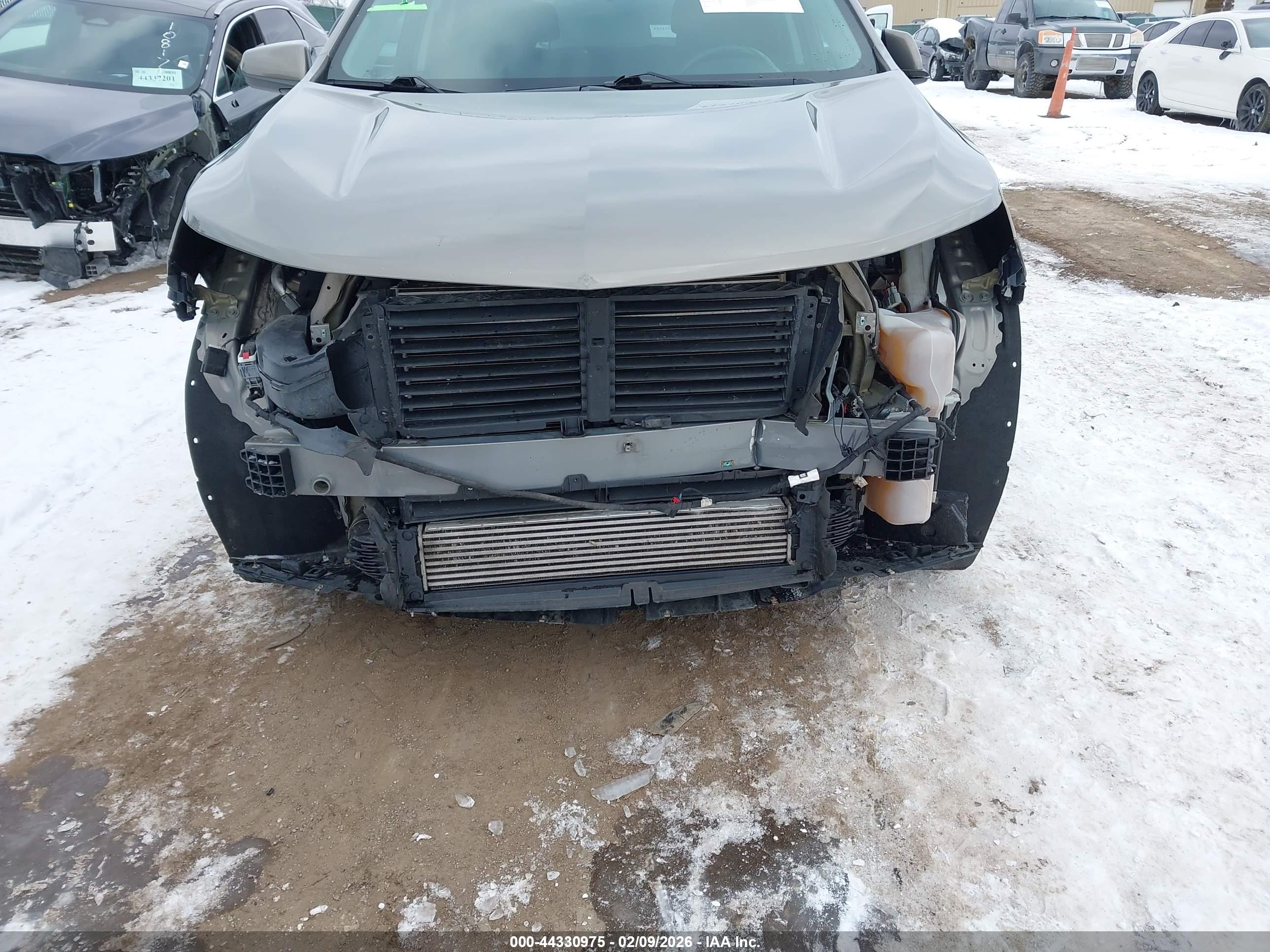CHEVROLET EQUINOX image 6