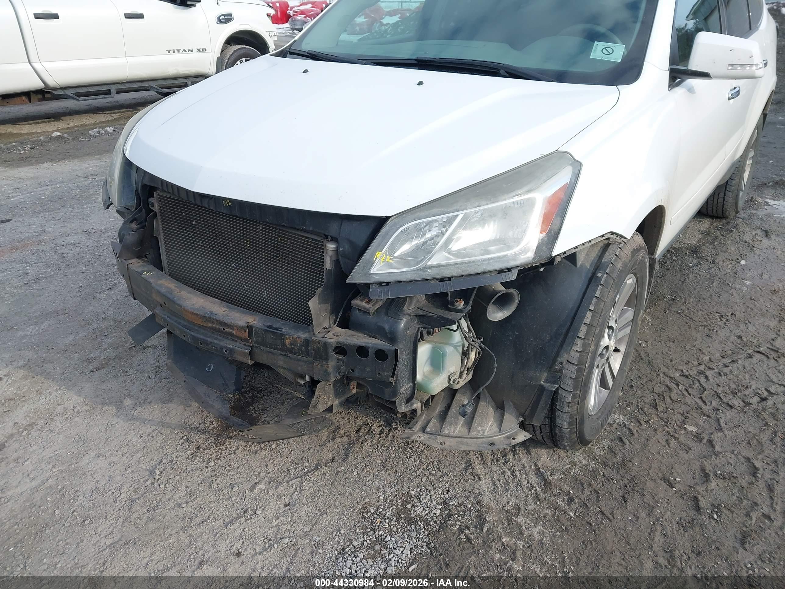 CHEVROLET TRAVERSE image 6