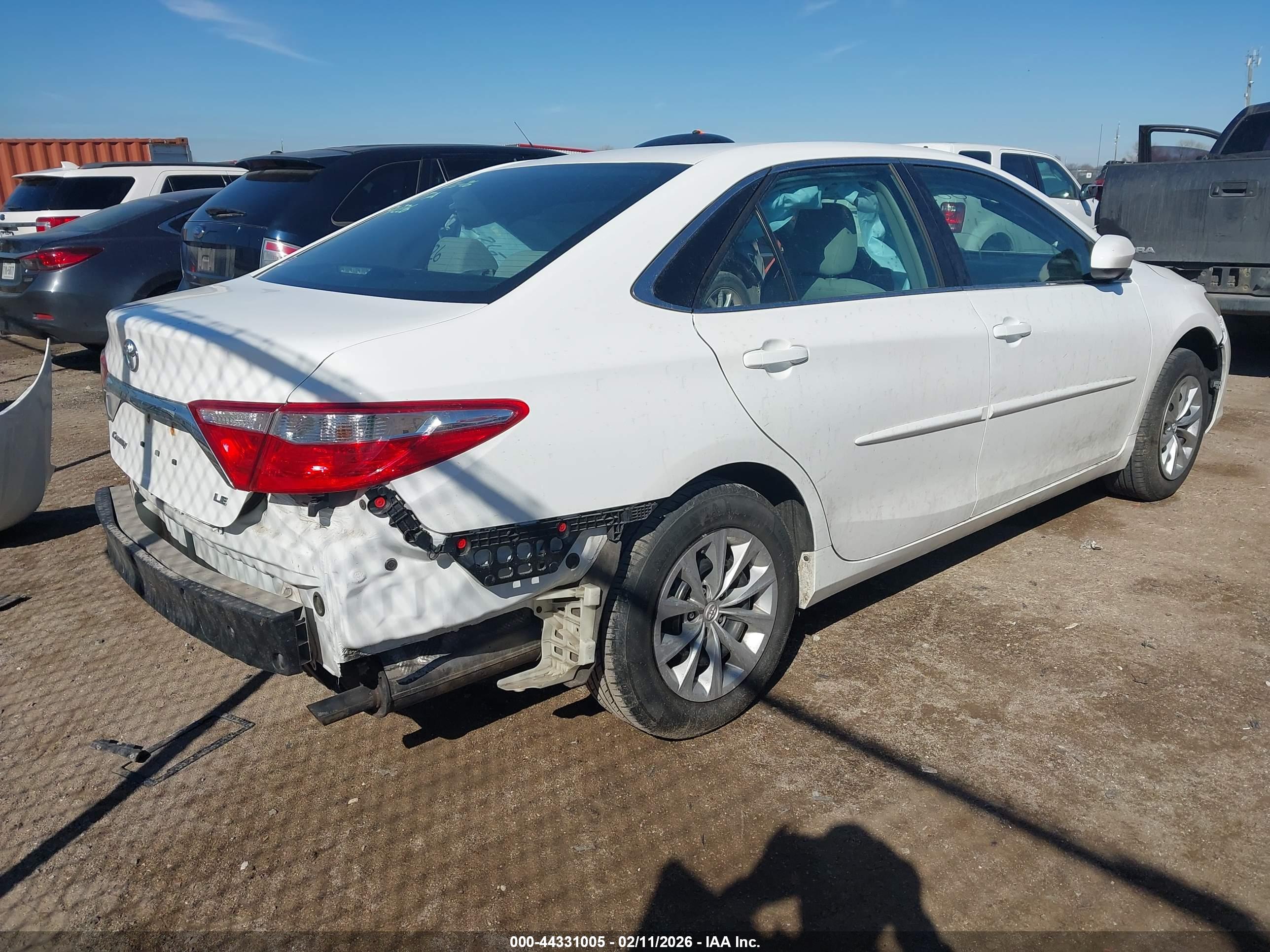 TOYOTA CAMRY image 4