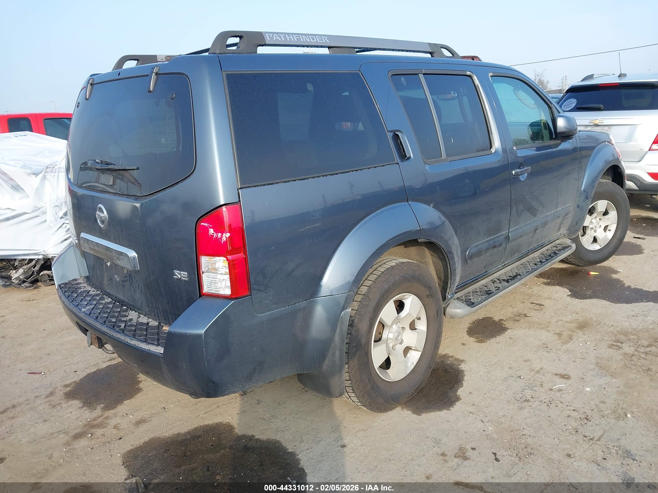 NISSAN PATHFINDER image 4