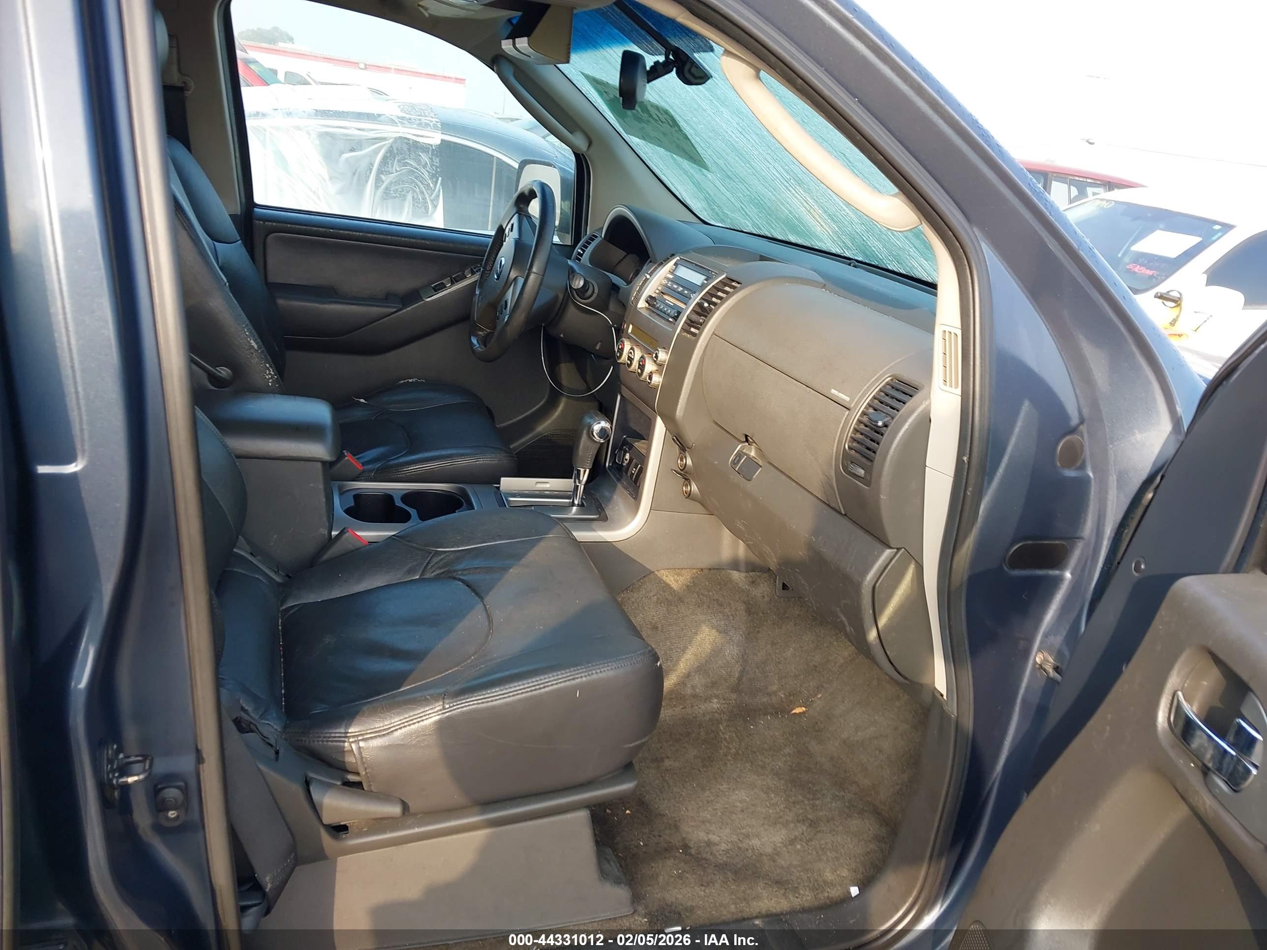 NISSAN PATHFINDER image 5