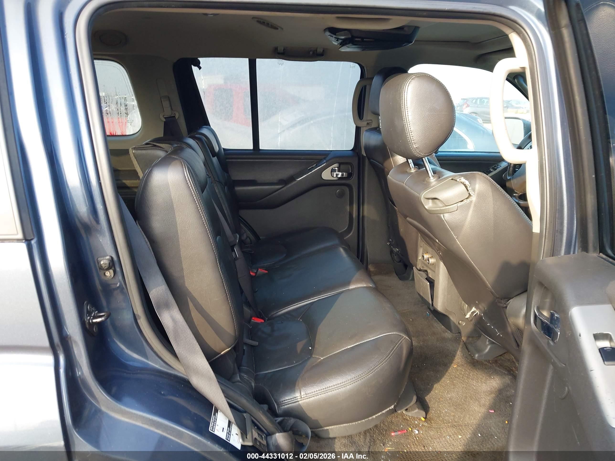 NISSAN PATHFINDER image 8