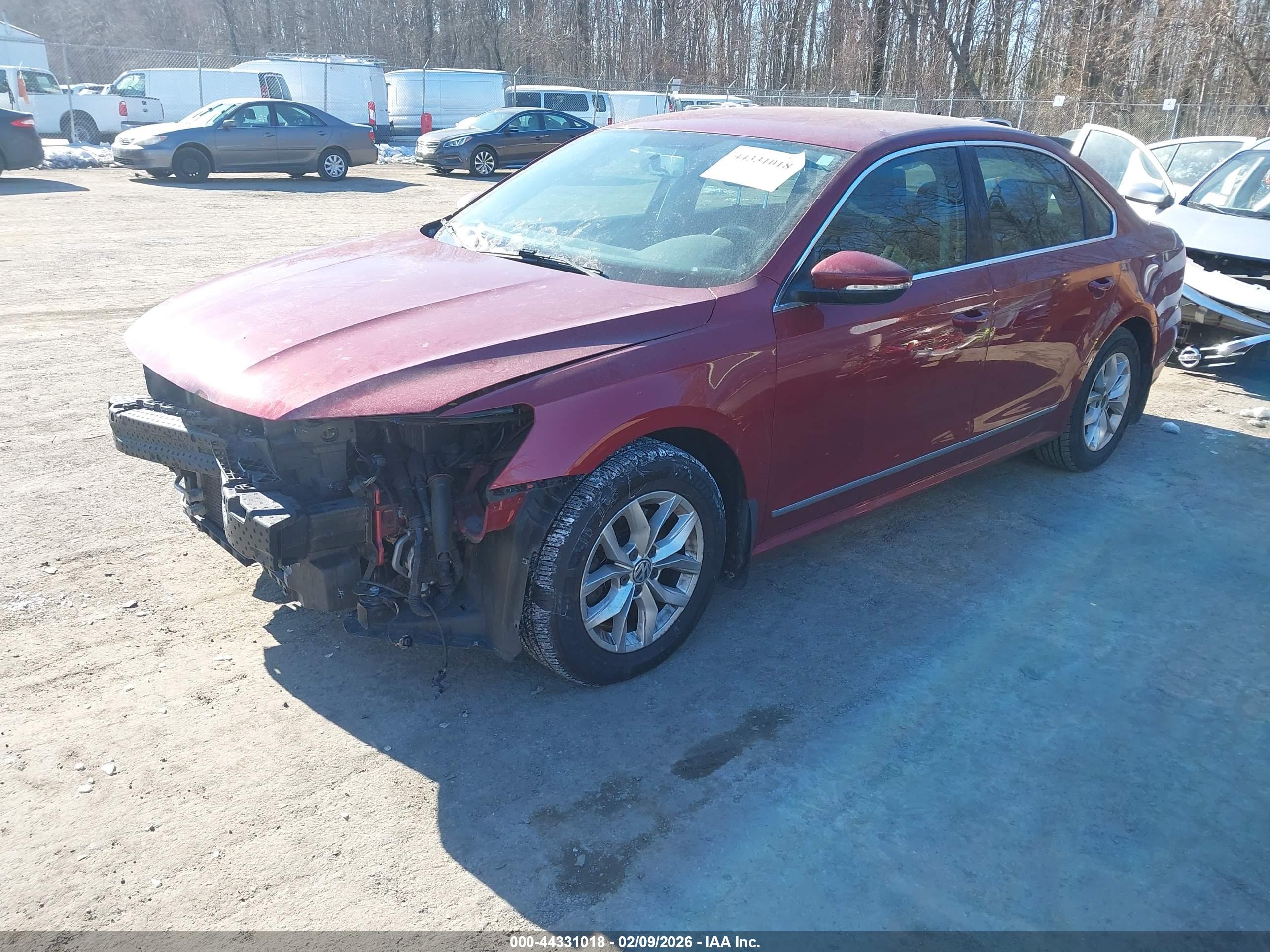 VOLKSWAGEN PASSAT image 2